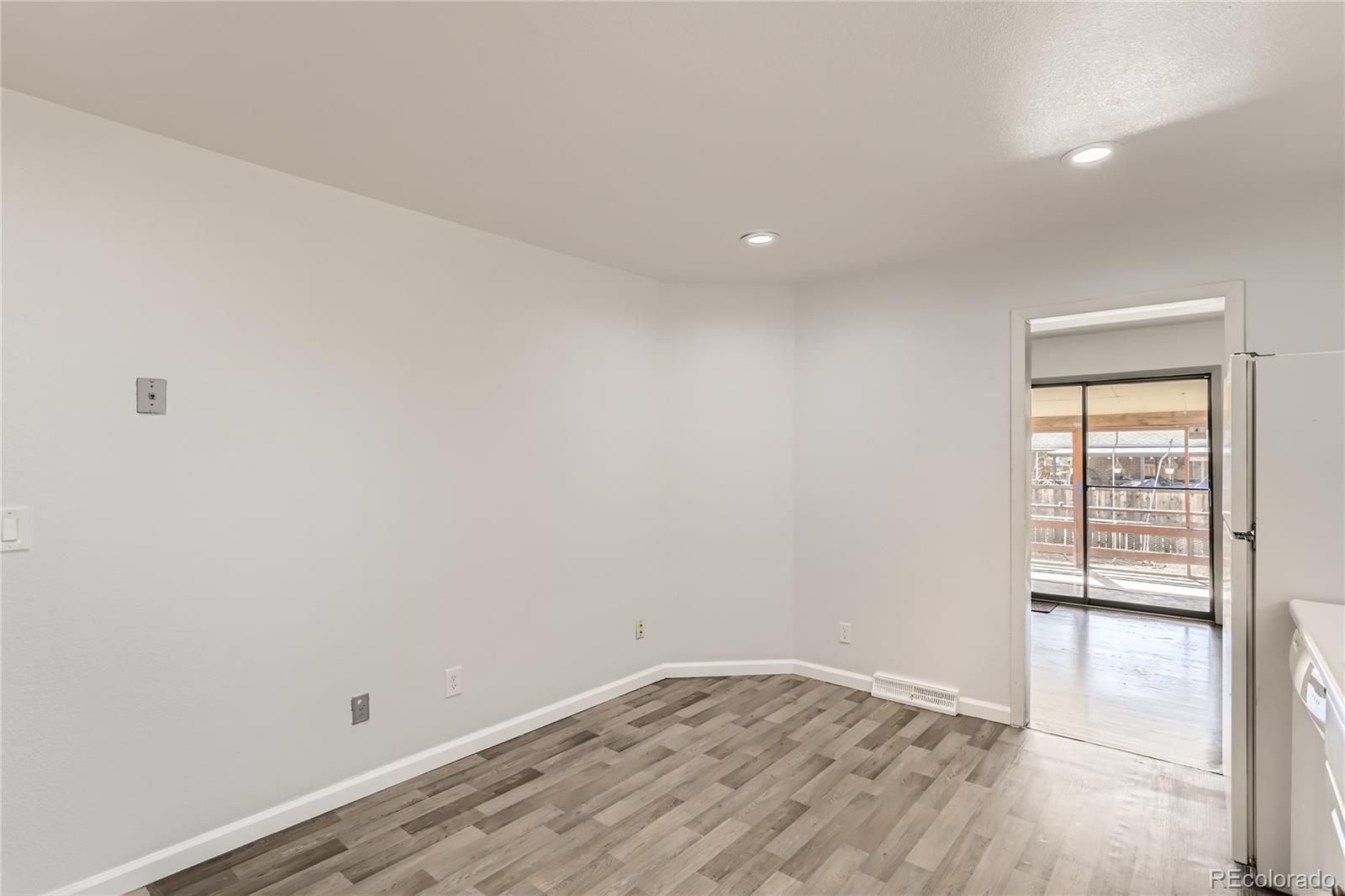 MLS Image #13 for 201  toledo street,aurora, Colorado