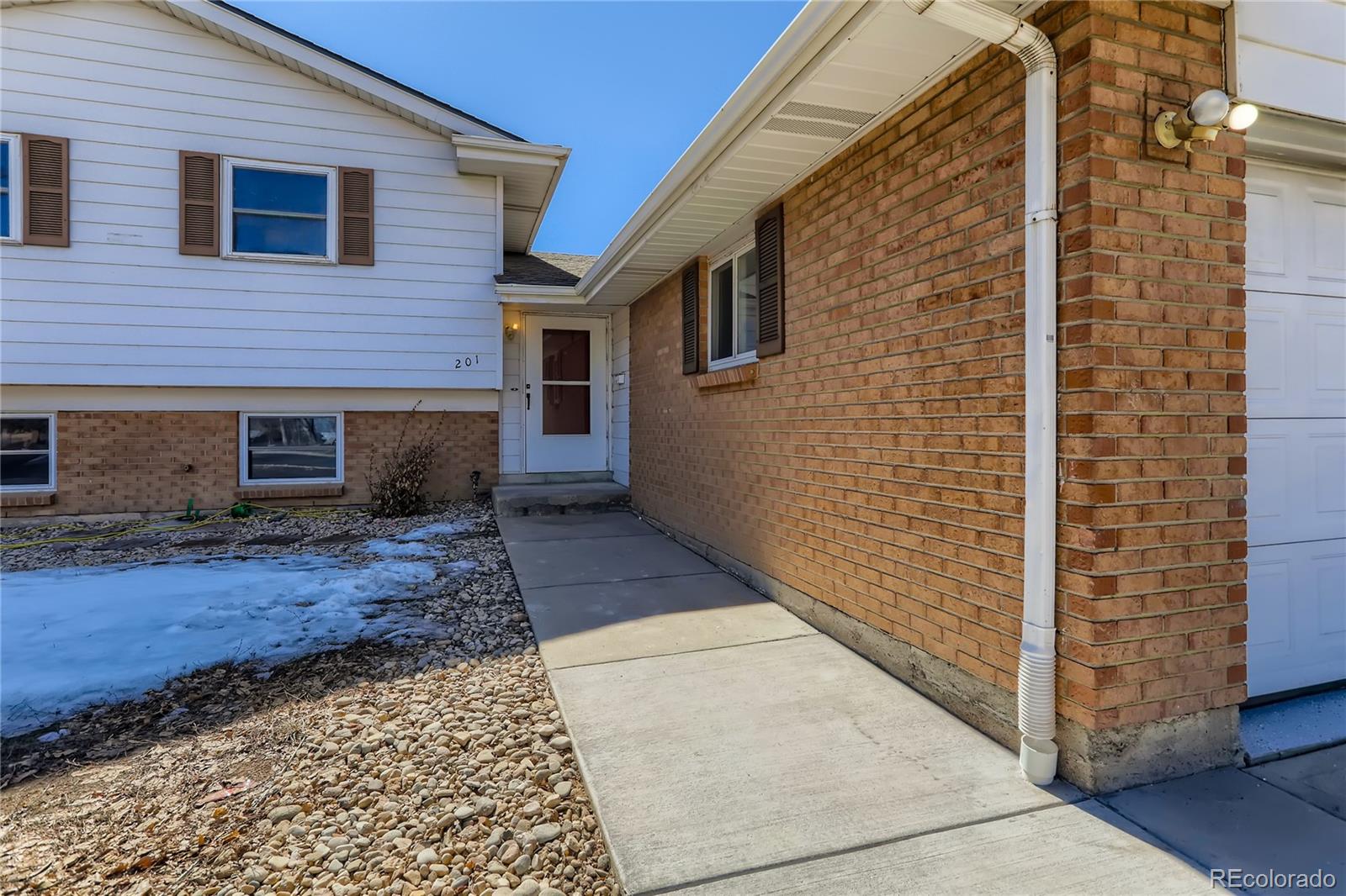MLS Image #3 for 201  toledo street,aurora, Colorado