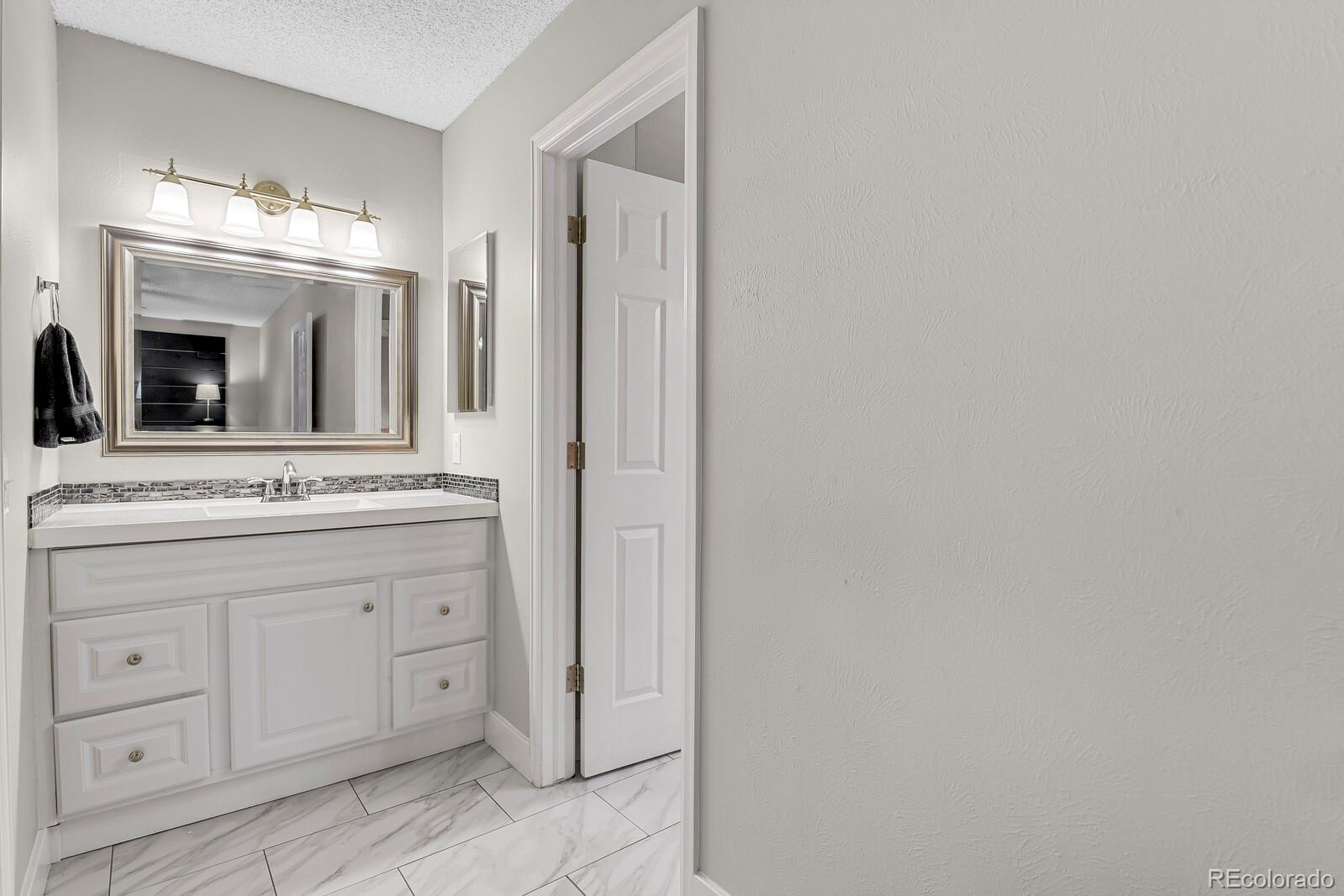 MLS Image #21 for 3510 s telluride circle,aurora, Colorado