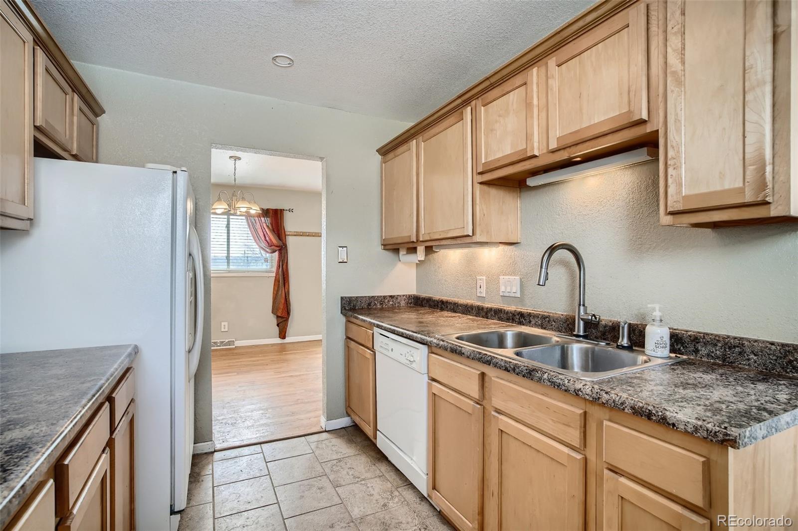 MLS Image #11 for 8455 w 54th place,arvada, Colorado