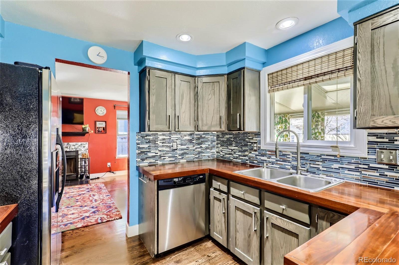MLS Image #10 for 19505  mitchell drive,denver, Colorado