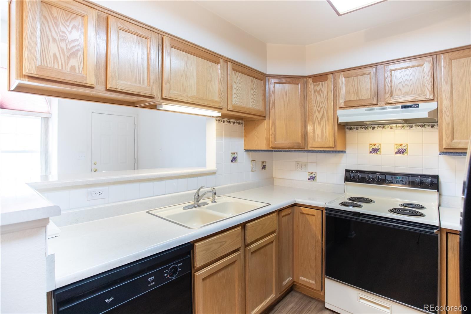 MLS Image #10 for 5749 w asbury place,lakewood, Colorado