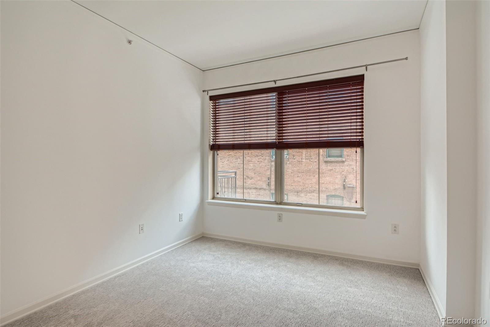 MLS Image #13 for 1975 n grant street,denver, Colorado