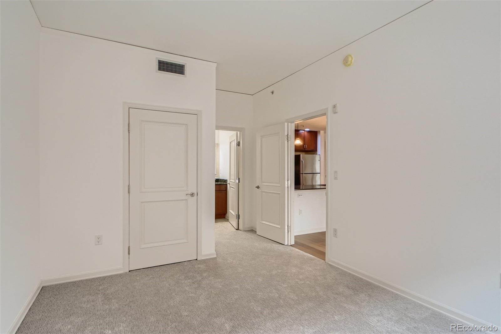 MLS Image #14 for 1975 n grant street,denver, Colorado