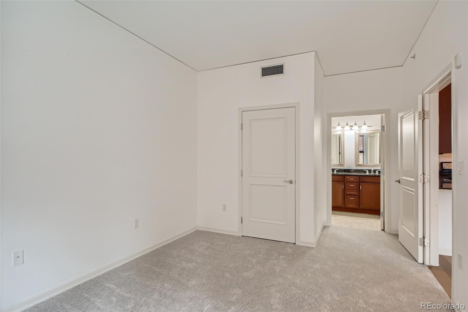 MLS Image #15 for 1975 n grant street,denver, Colorado