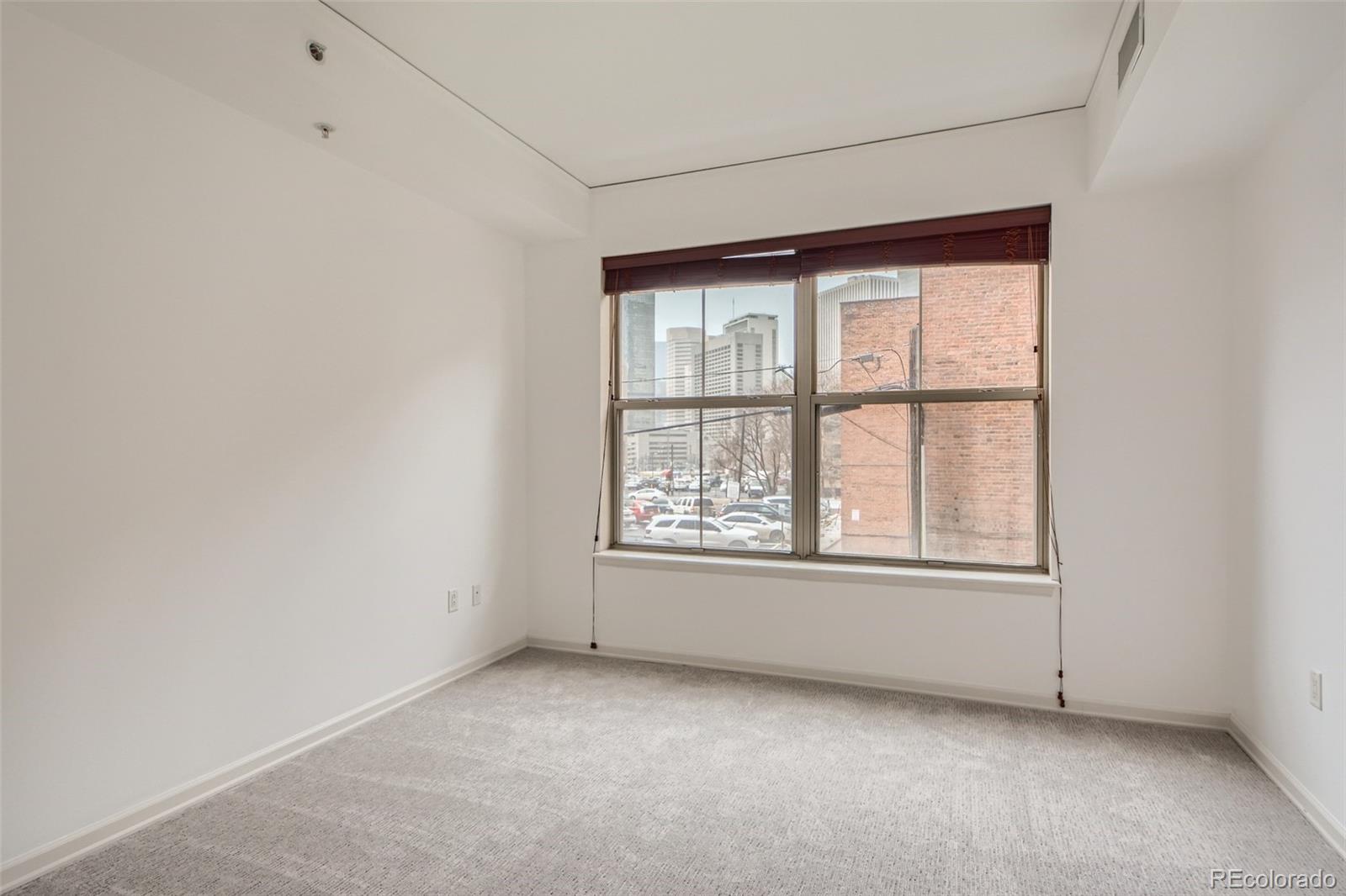 MLS Image #18 for 1975 n grant street,denver, Colorado