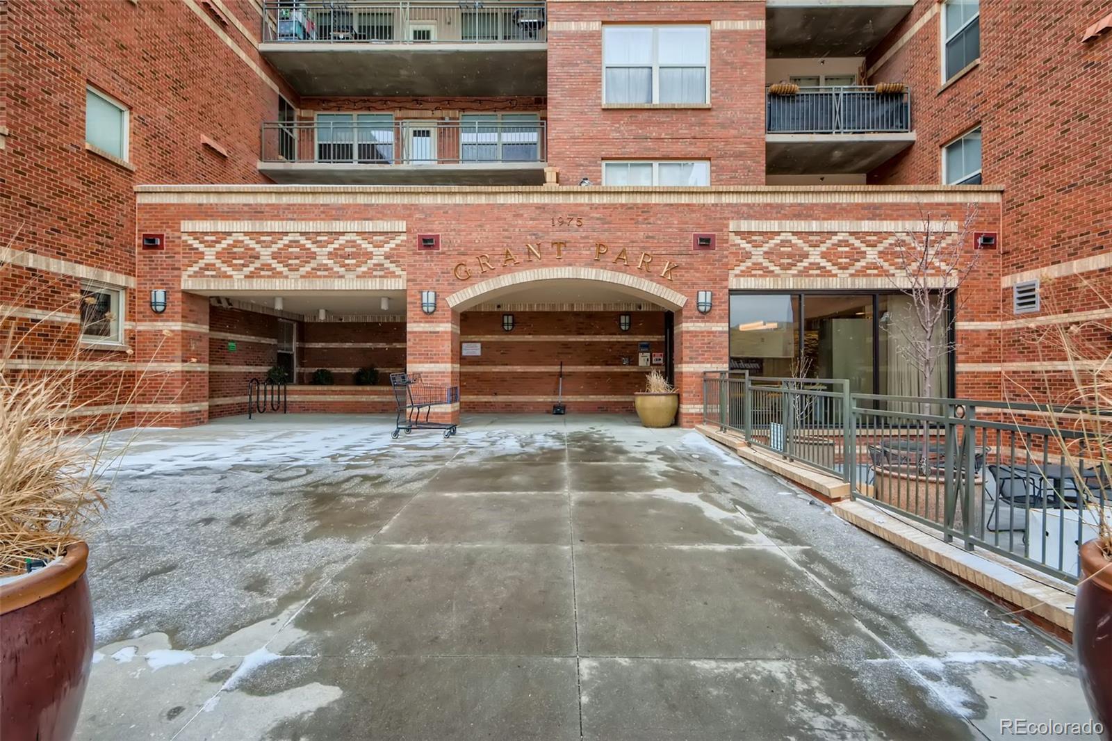 MLS Image #2 for 1975 n grant street,denver, Colorado