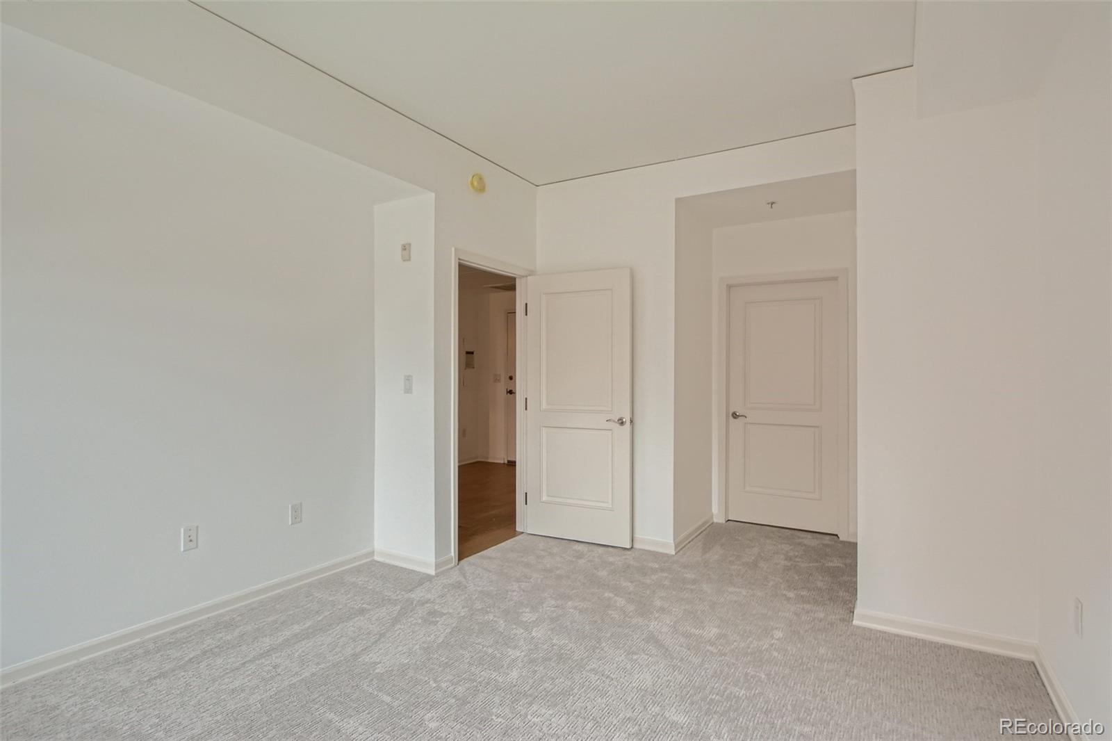 MLS Image #20 for 1975 n grant street,denver, Colorado