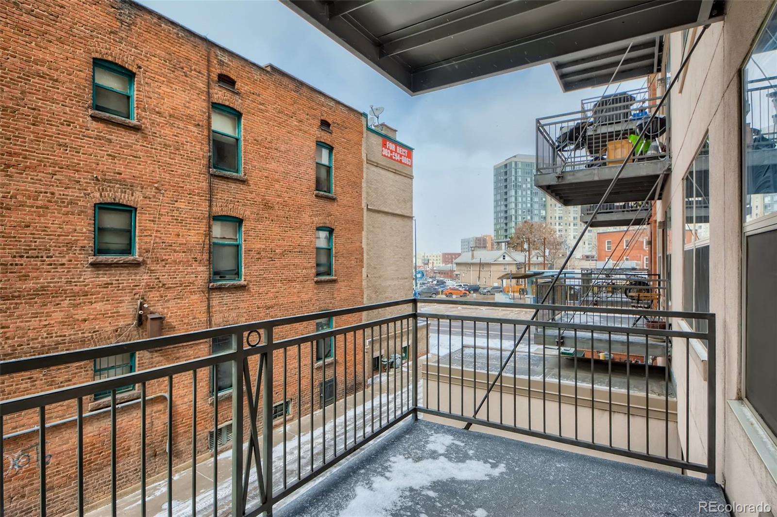 MLS Image #23 for 1975 n grant street,denver, Colorado