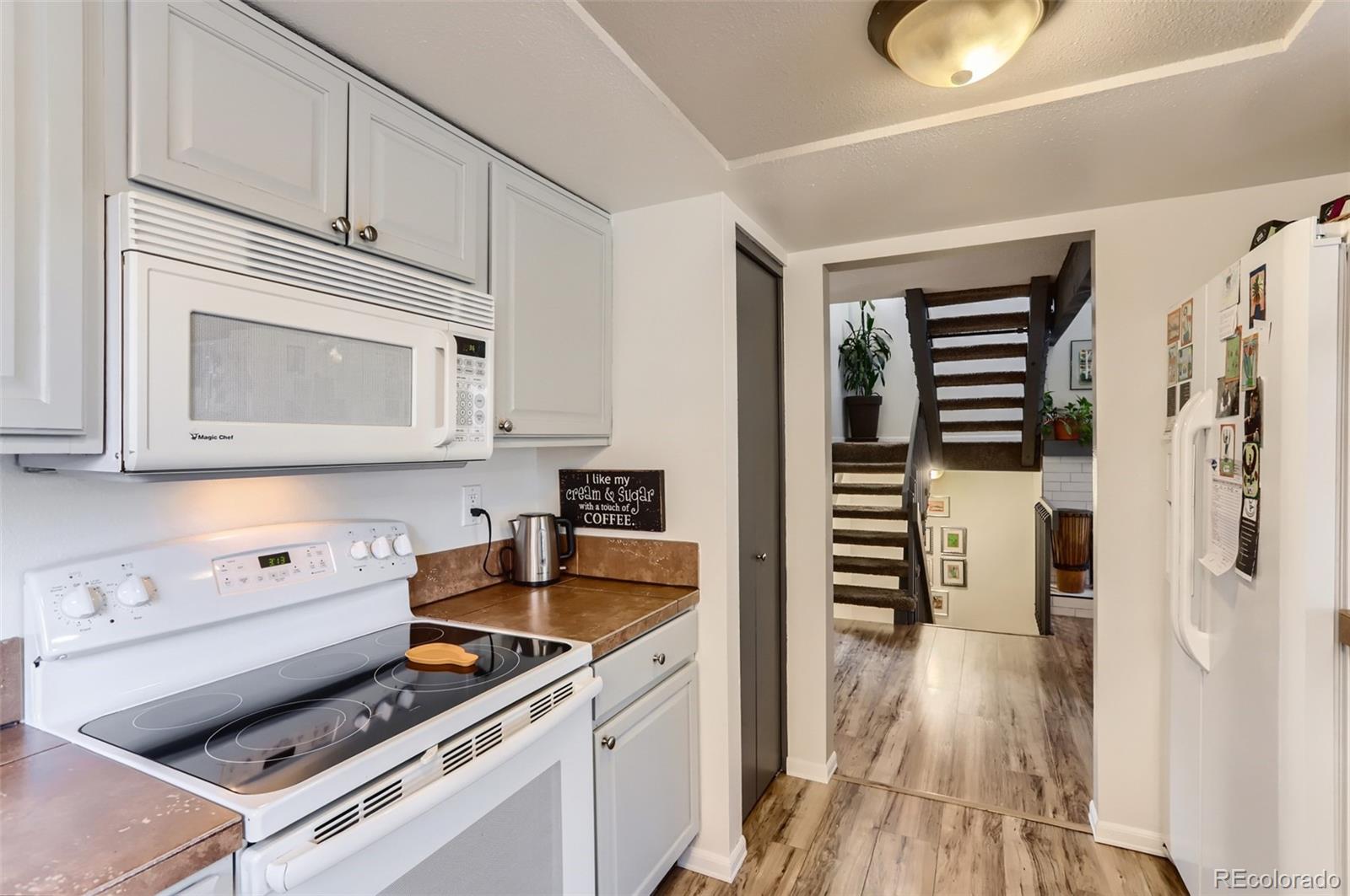 MLS Image #10 for 1022  lee way,longmont, Colorado