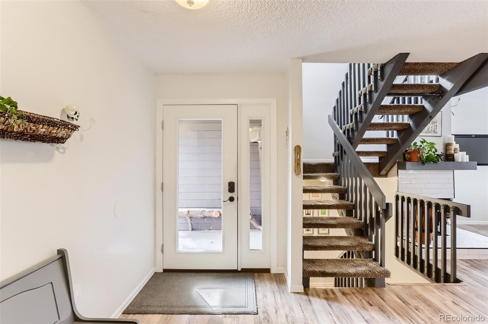 MLS Image #3 for 1022  lee way,longmont, Colorado