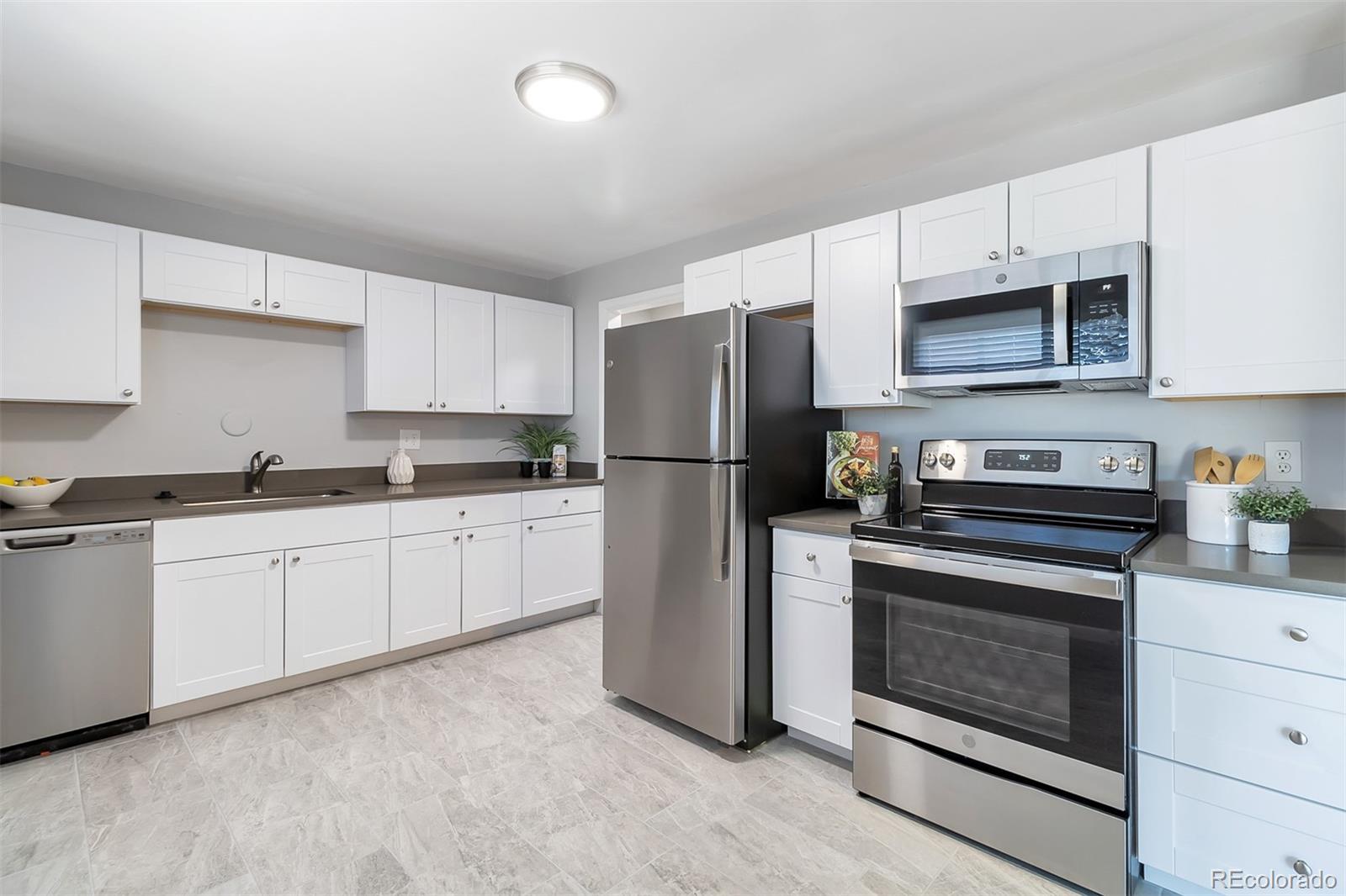 MLS Image #5 for 3200  troy ,aurora, Colorado