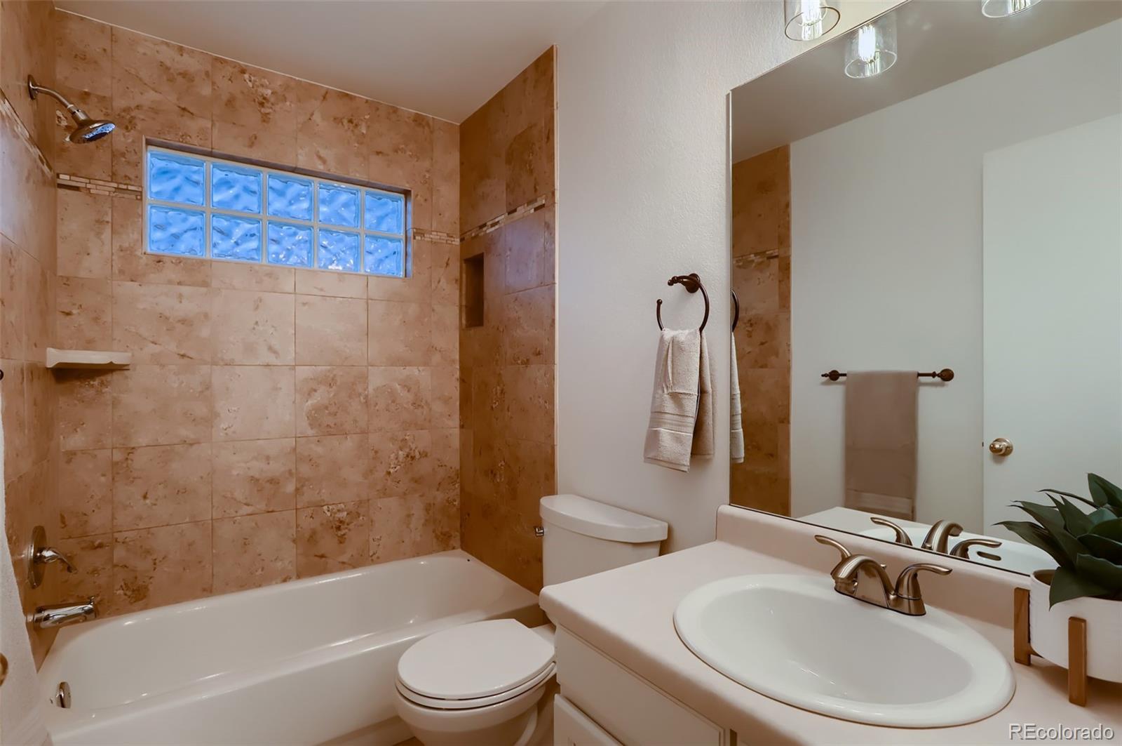 MLS Image #18 for 1499  lincoln circle,longmont, Colorado