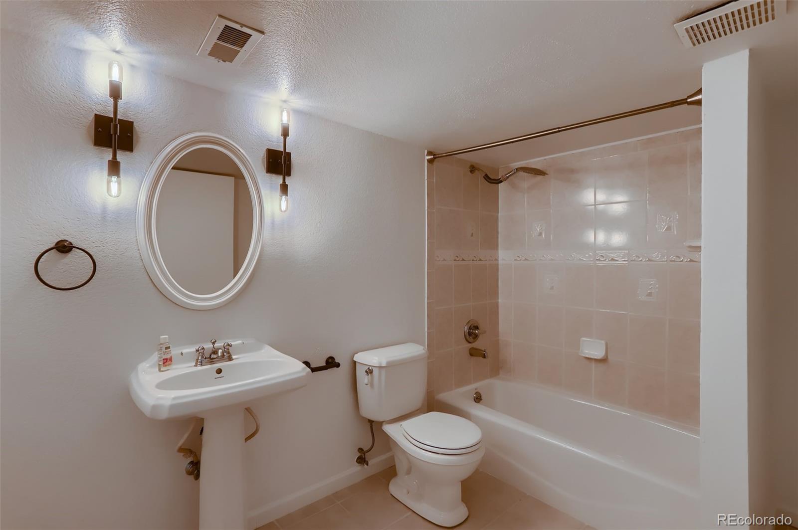 MLS Image #22 for 1499  lincoln circle,longmont, Colorado