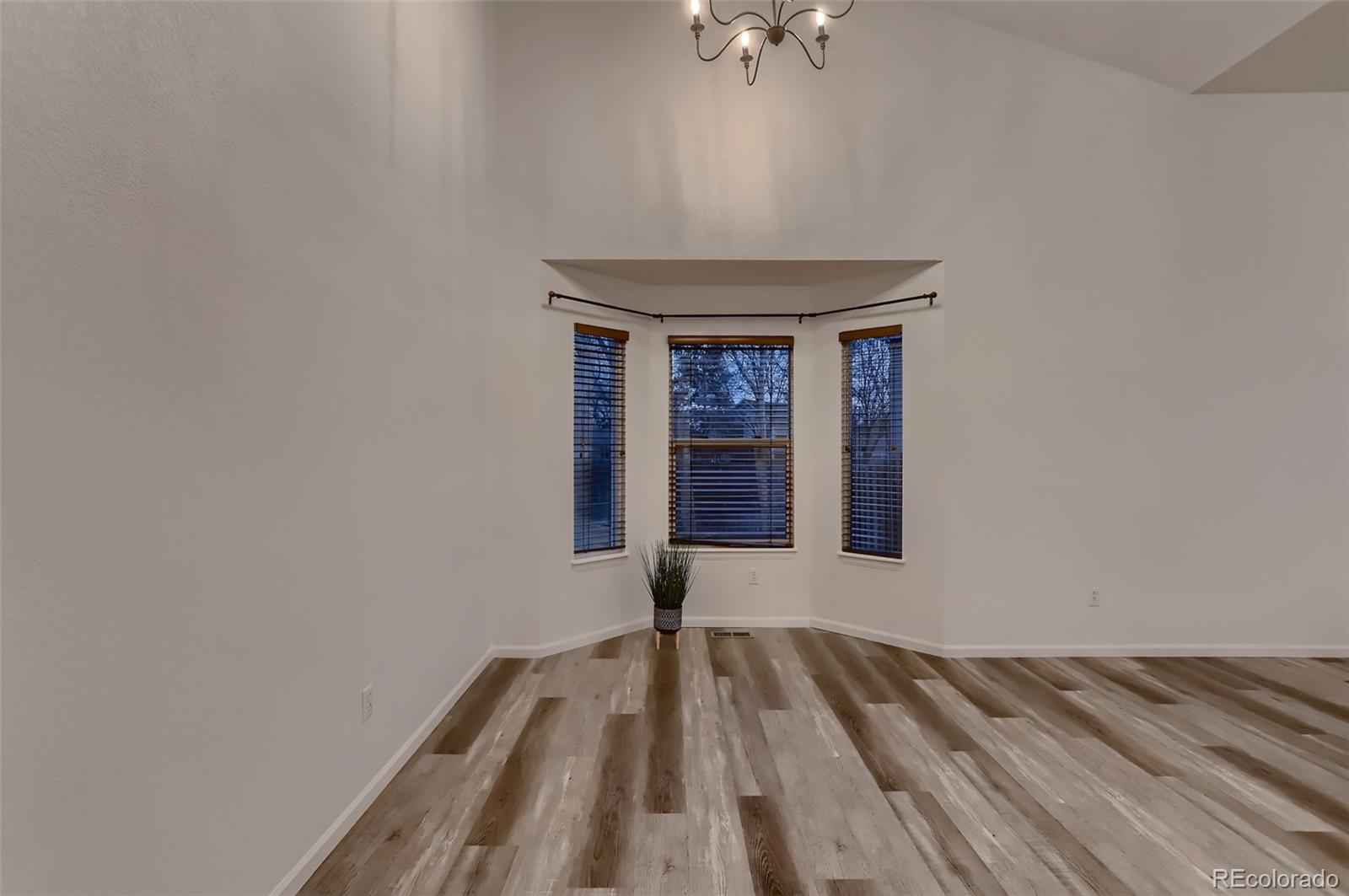 MLS Image #5 for 1499  lincoln circle,longmont, Colorado