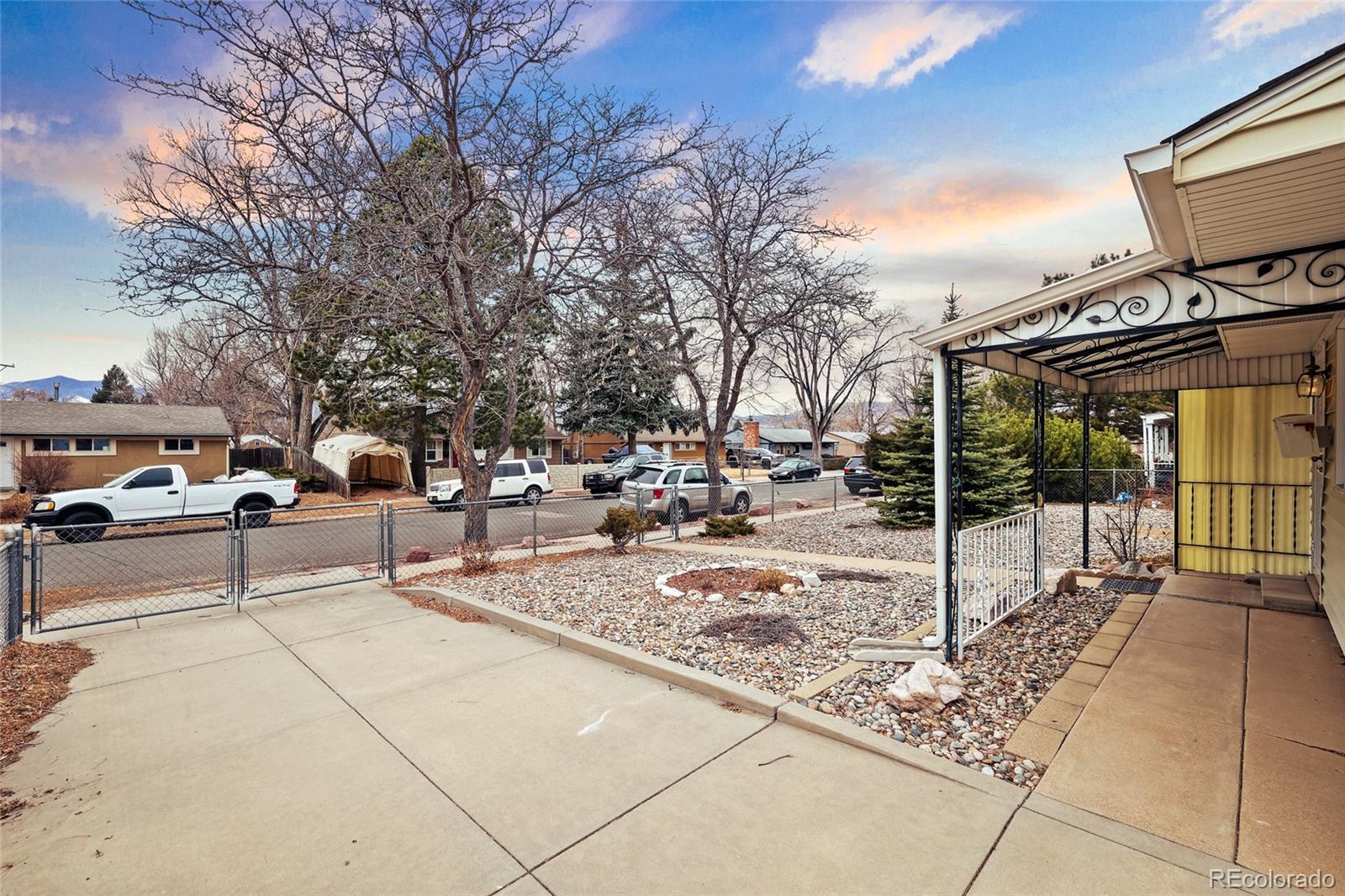 MLS Image #3 for 2627  meadowlark lane,colorado springs, Colorado