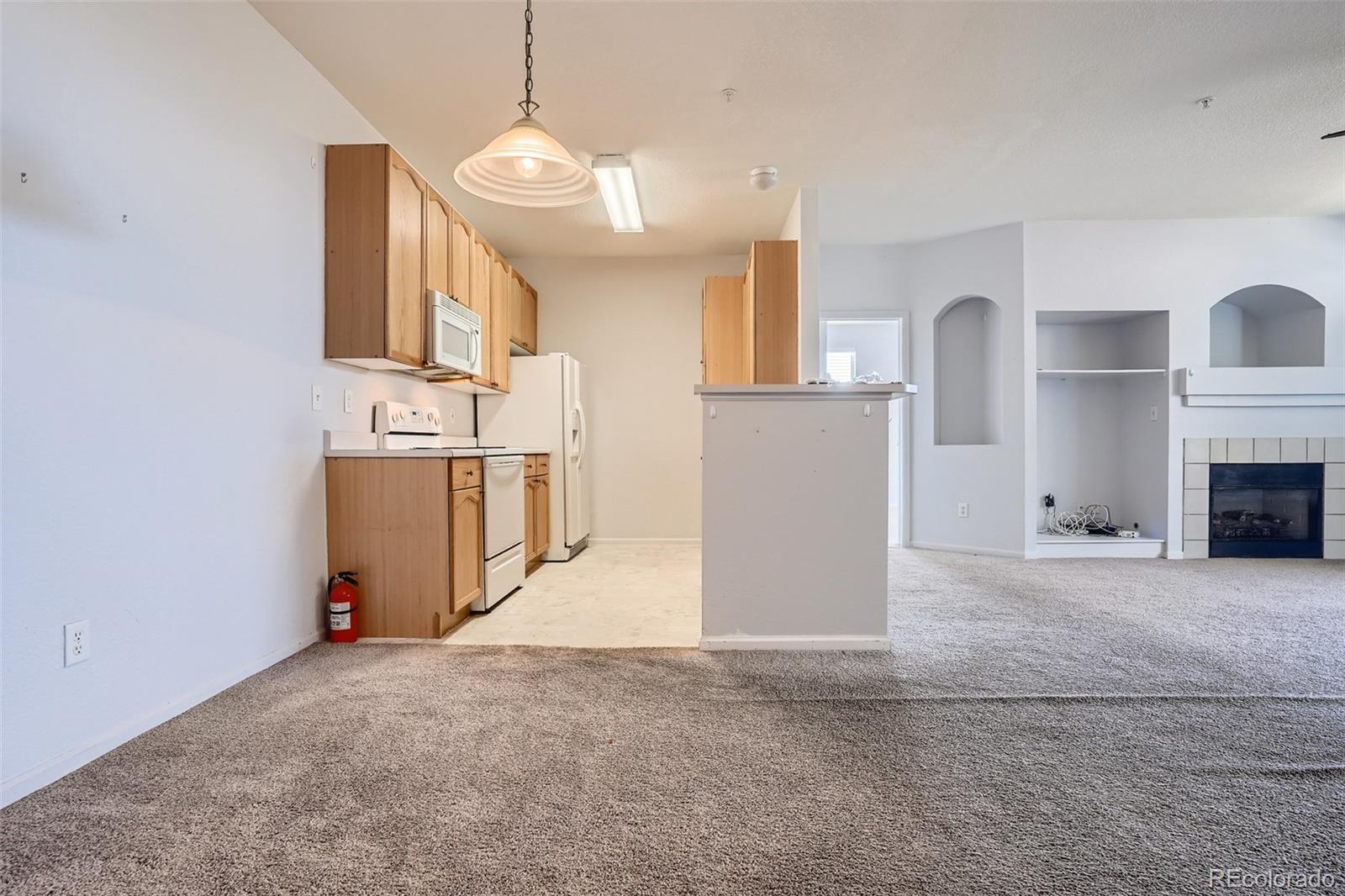 MLS Image #11 for 14241 e 1st drive,aurora, Colorado