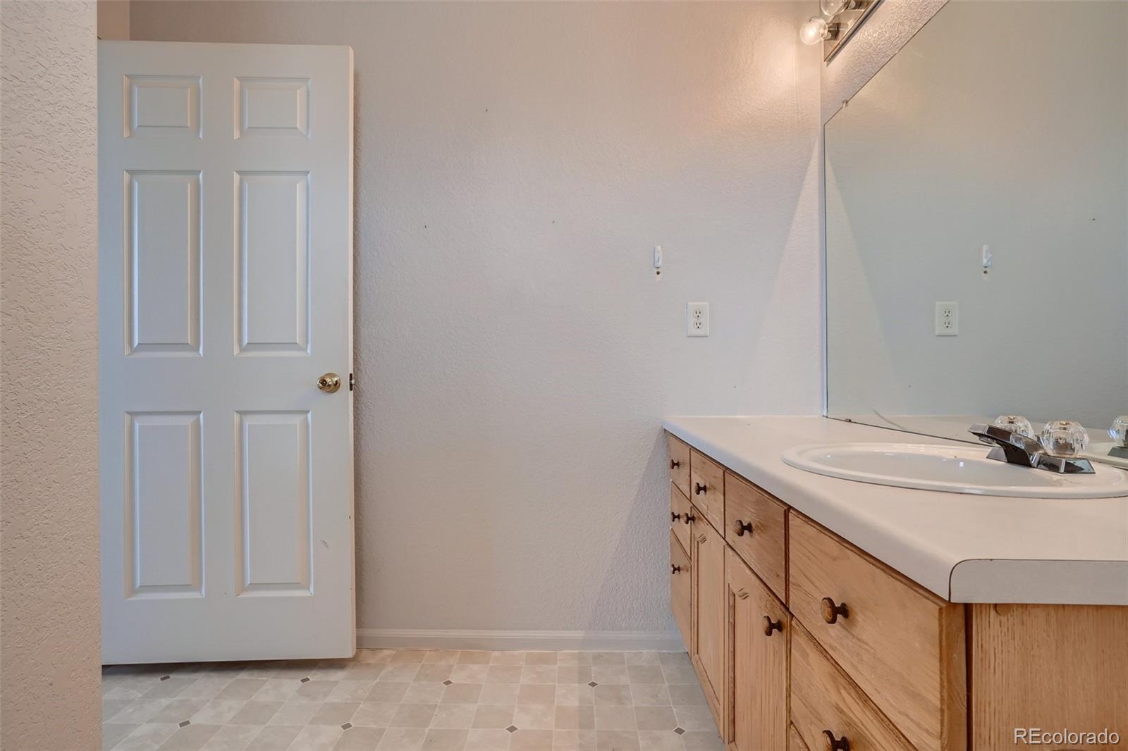 MLS Image #16 for 14241 e 1st drive,aurora, Colorado