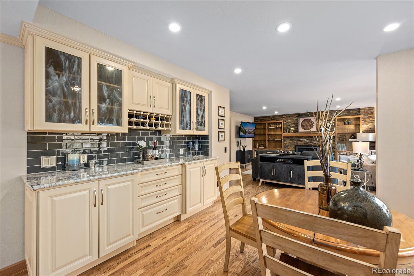MLS Image #10 for 7470 s steele circle,centennial, Colorado
