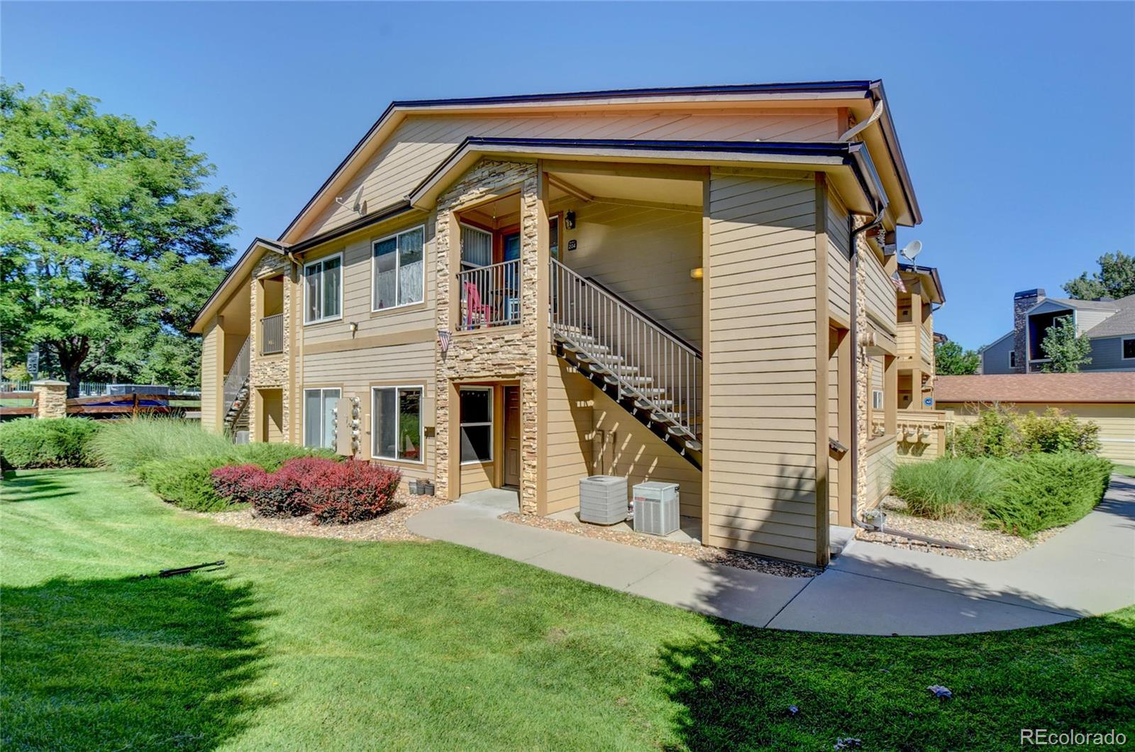 MLS Image #2 for 4875 s balsam way,littleton, Colorado