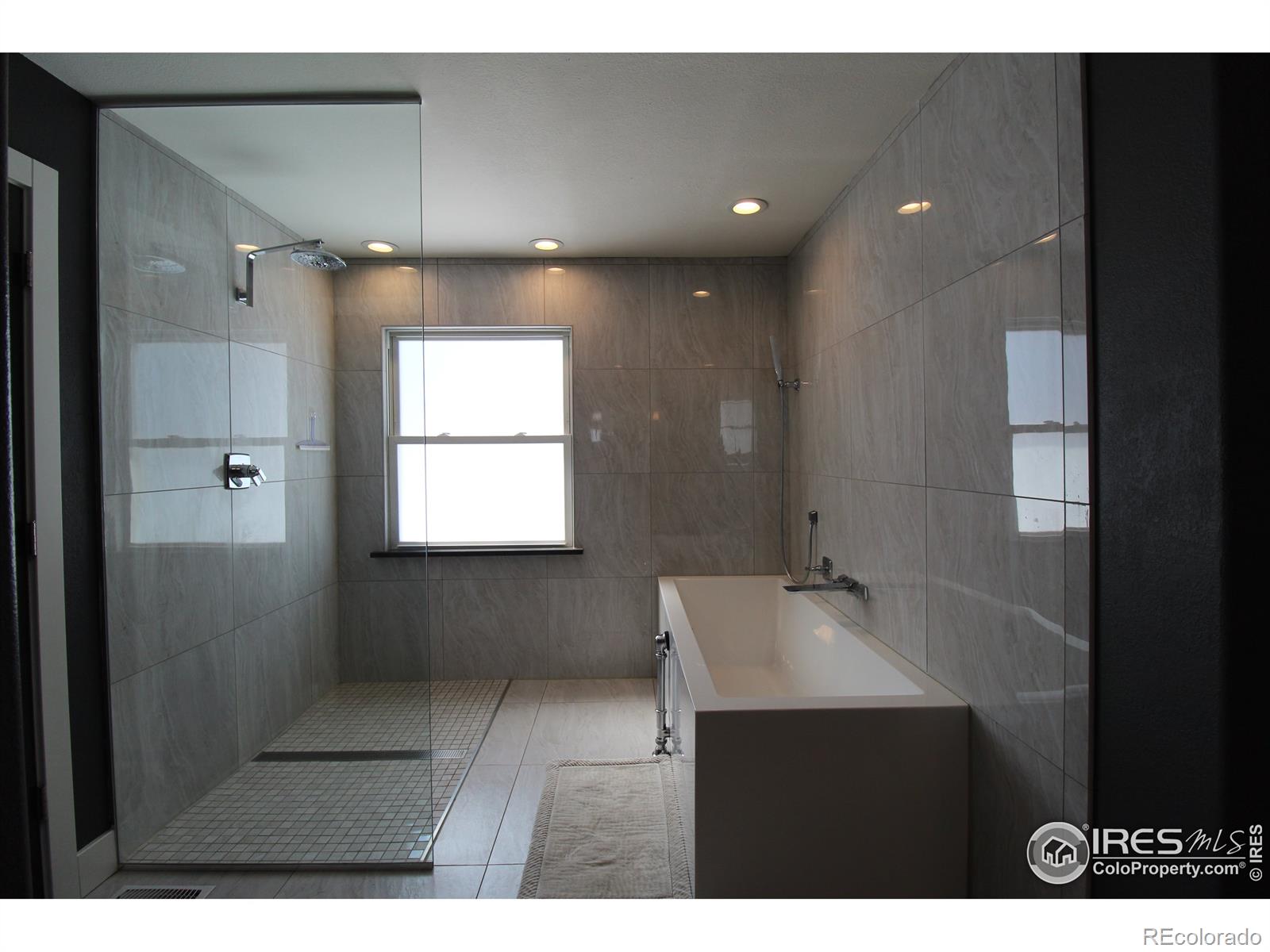 MLS Image #11 for 11210  ponderosa trail,windsor, Colorado