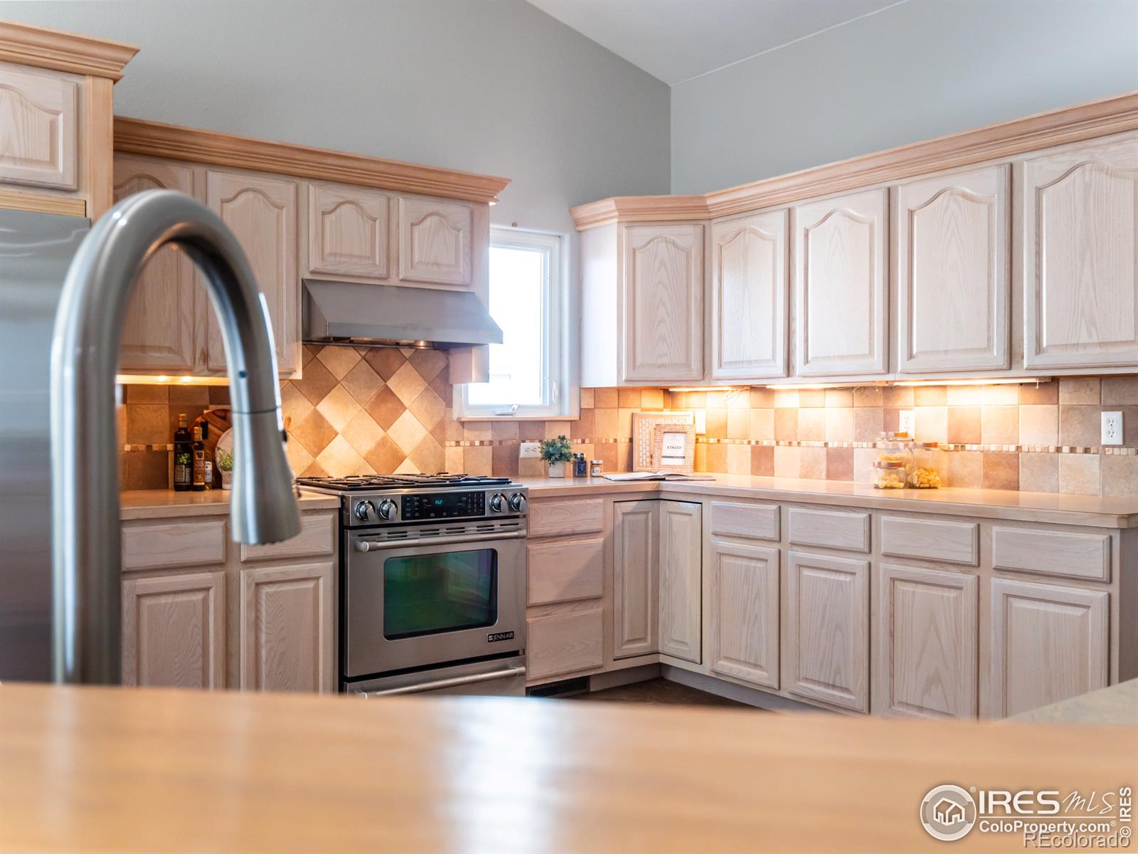 MLS Image #4 for 1670  stove prairie circle,loveland, Colorado