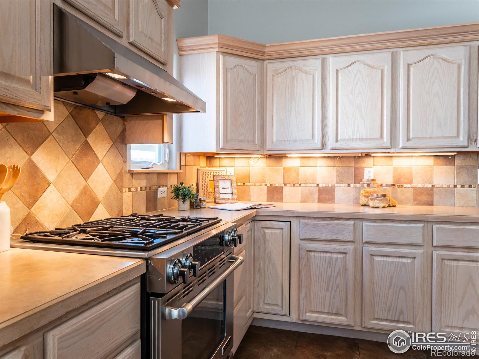 MLS Image #5 for 1670  stove prairie circle,loveland, Colorado