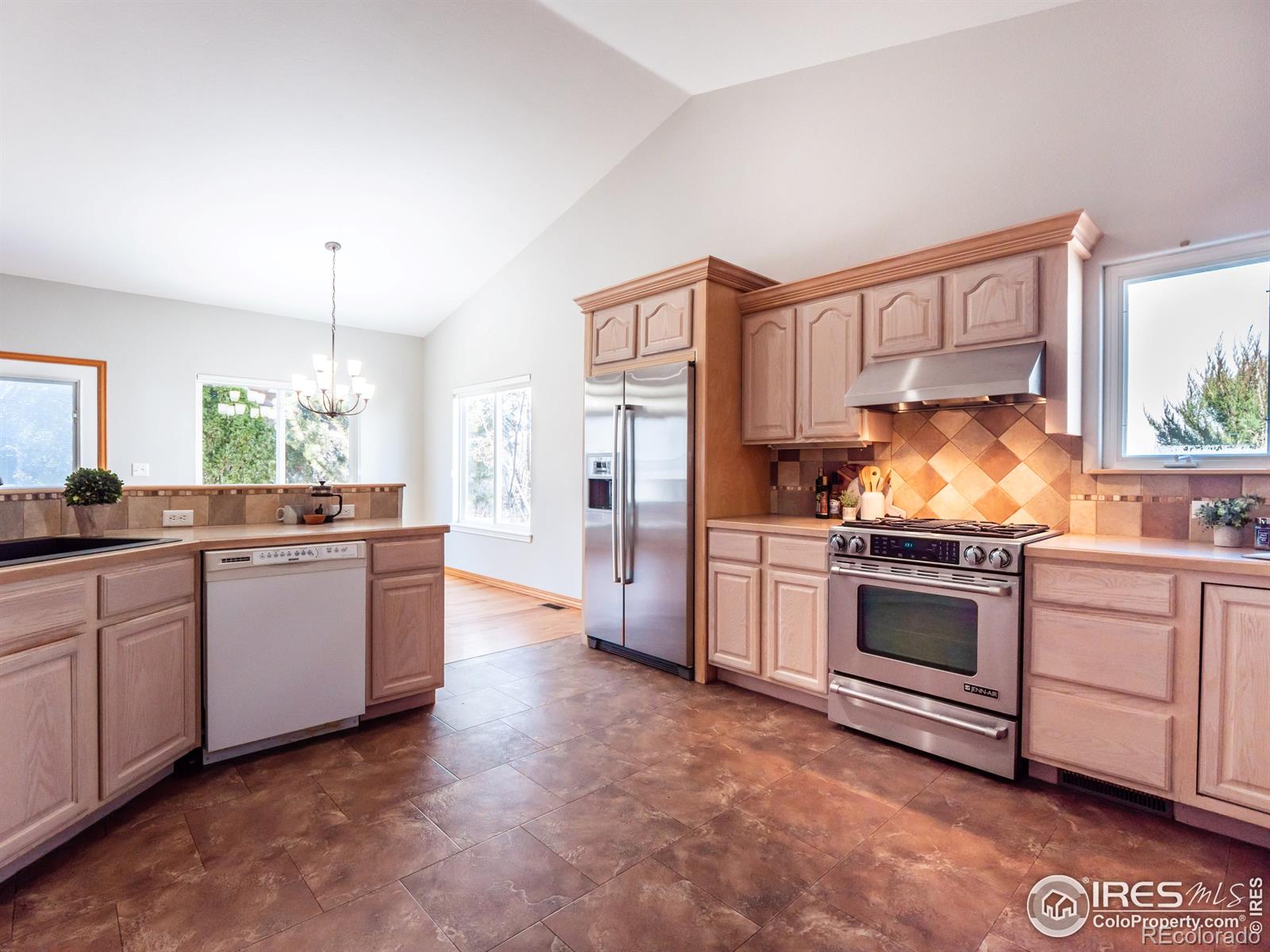 MLS Image #8 for 1670  stove prairie circle,loveland, Colorado