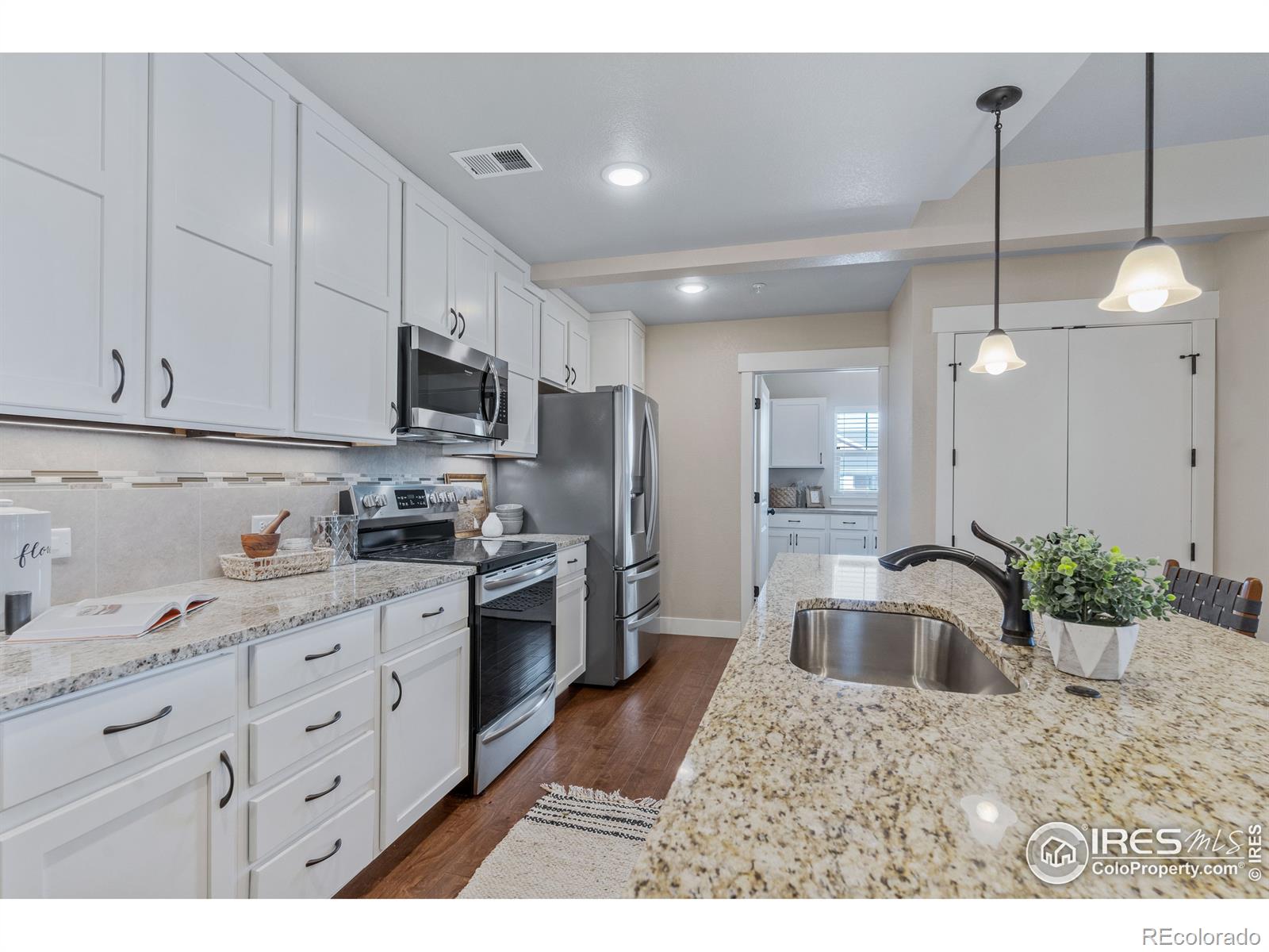 MLS Image #3 for 4662  hahns peak drive,loveland, Colorado