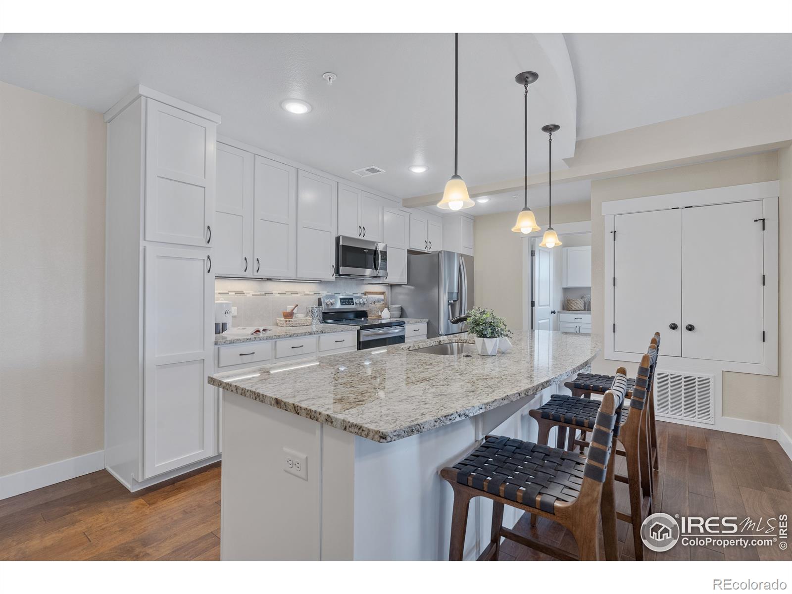 MLS Image #7 for 4662  hahns peak drive,loveland, Colorado