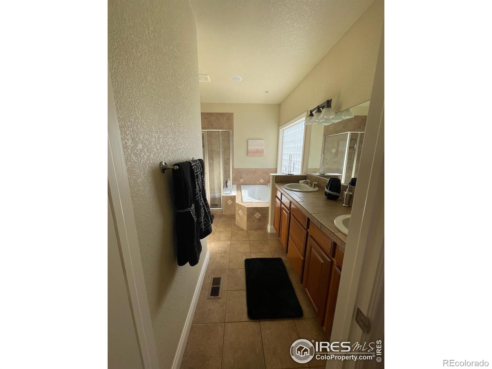 MLS Image #10 for 2011  81st avenue,greeley, Colorado