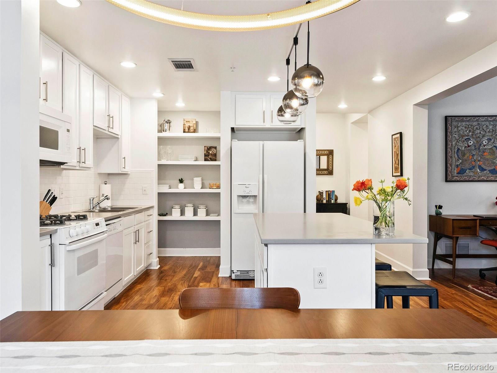 MLS Image #7 for 1630  clarkson street,denver, Colorado