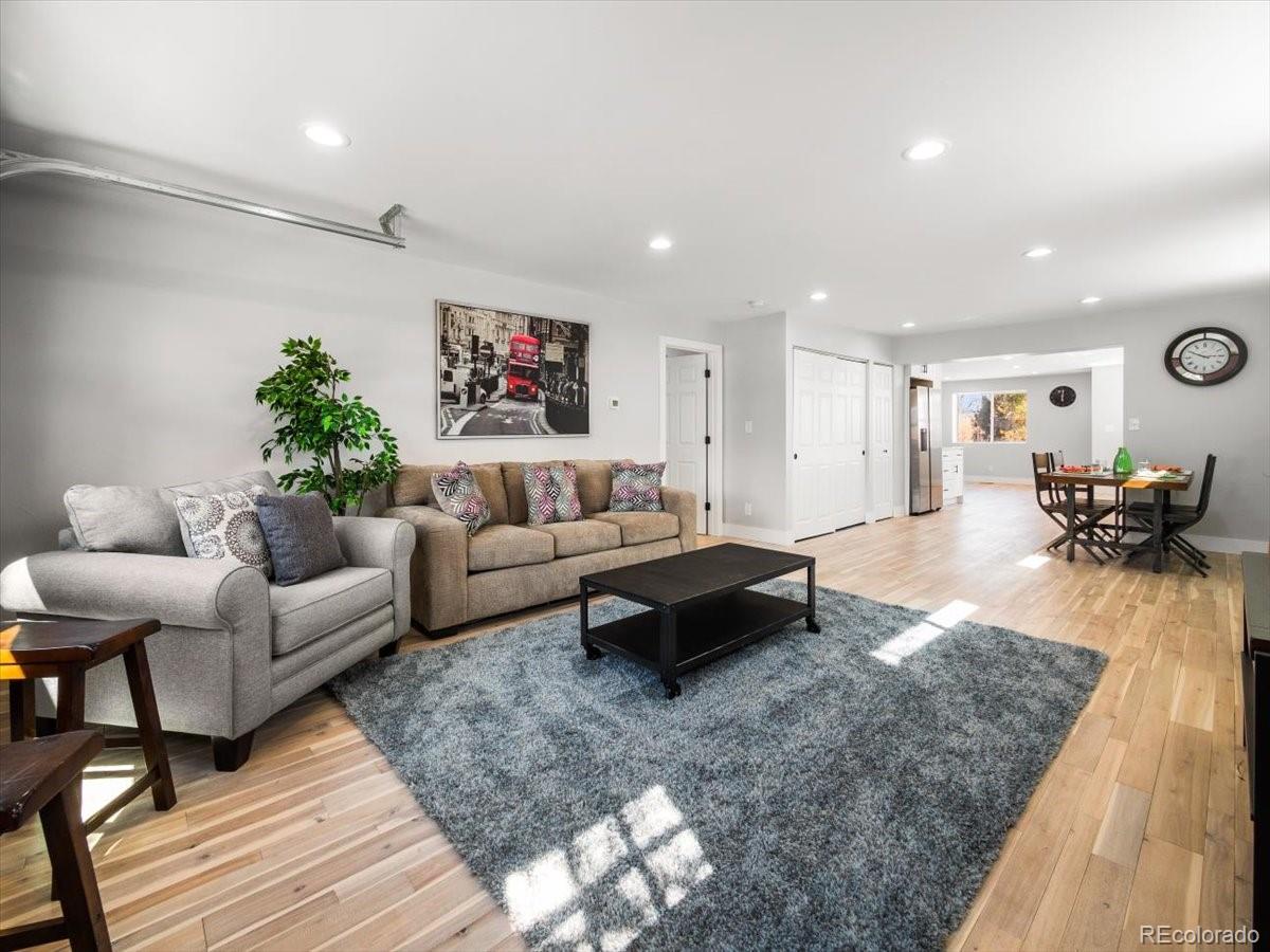 MLS Image #11 for 1645  yosemite street,denver, Colorado