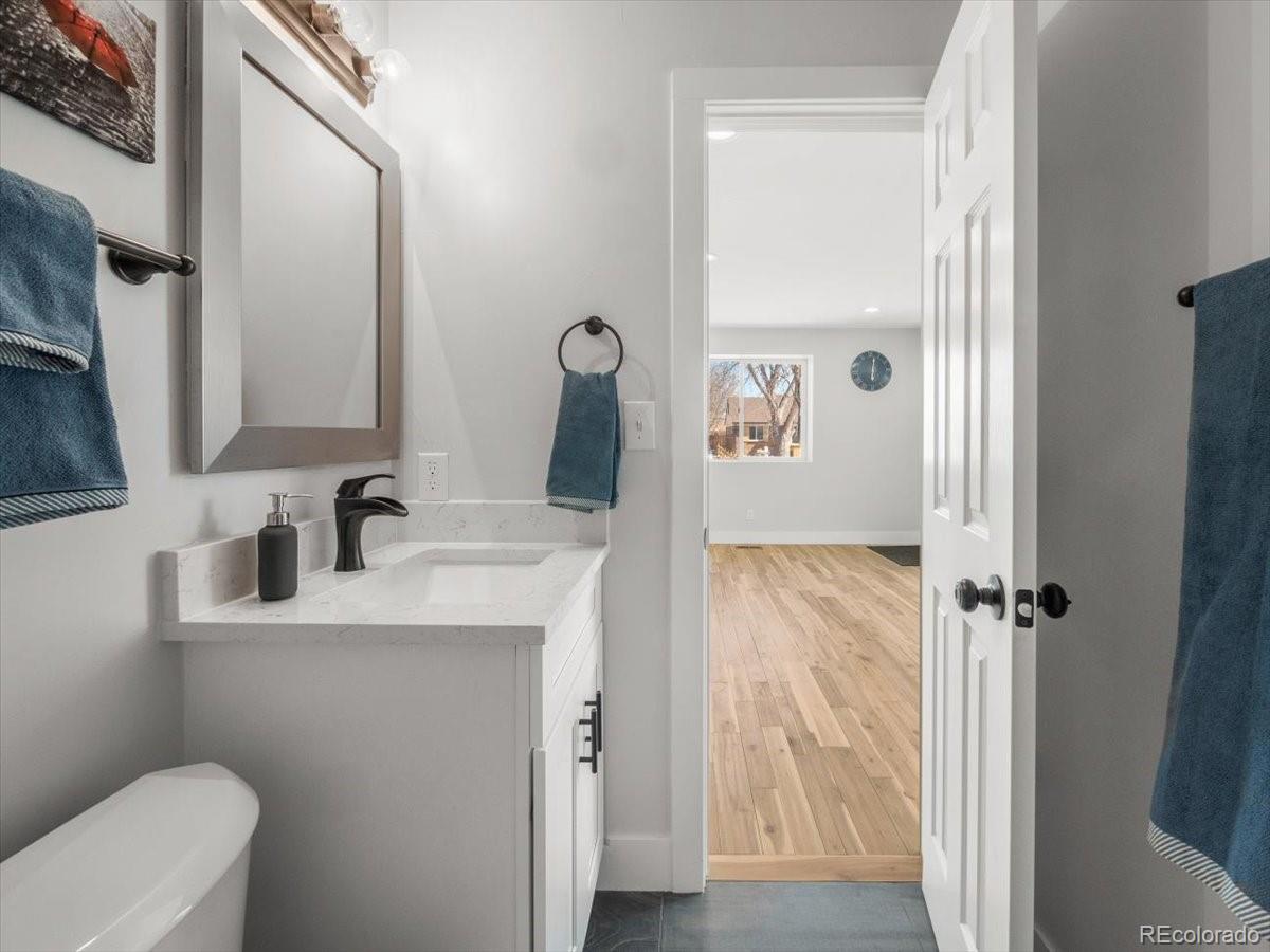 MLS Image #21 for 1645  yosemite street,denver, Colorado