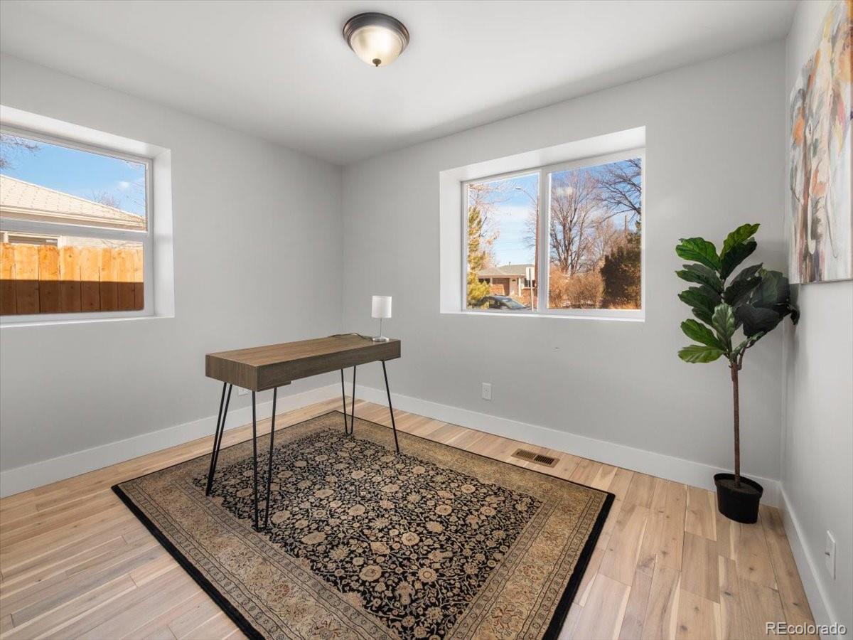 MLS Image #22 for 1645  yosemite street,denver, Colorado