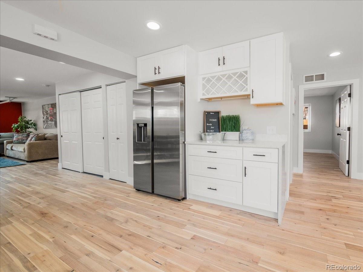 MLS Image #5 for 1645  yosemite street,denver, Colorado
