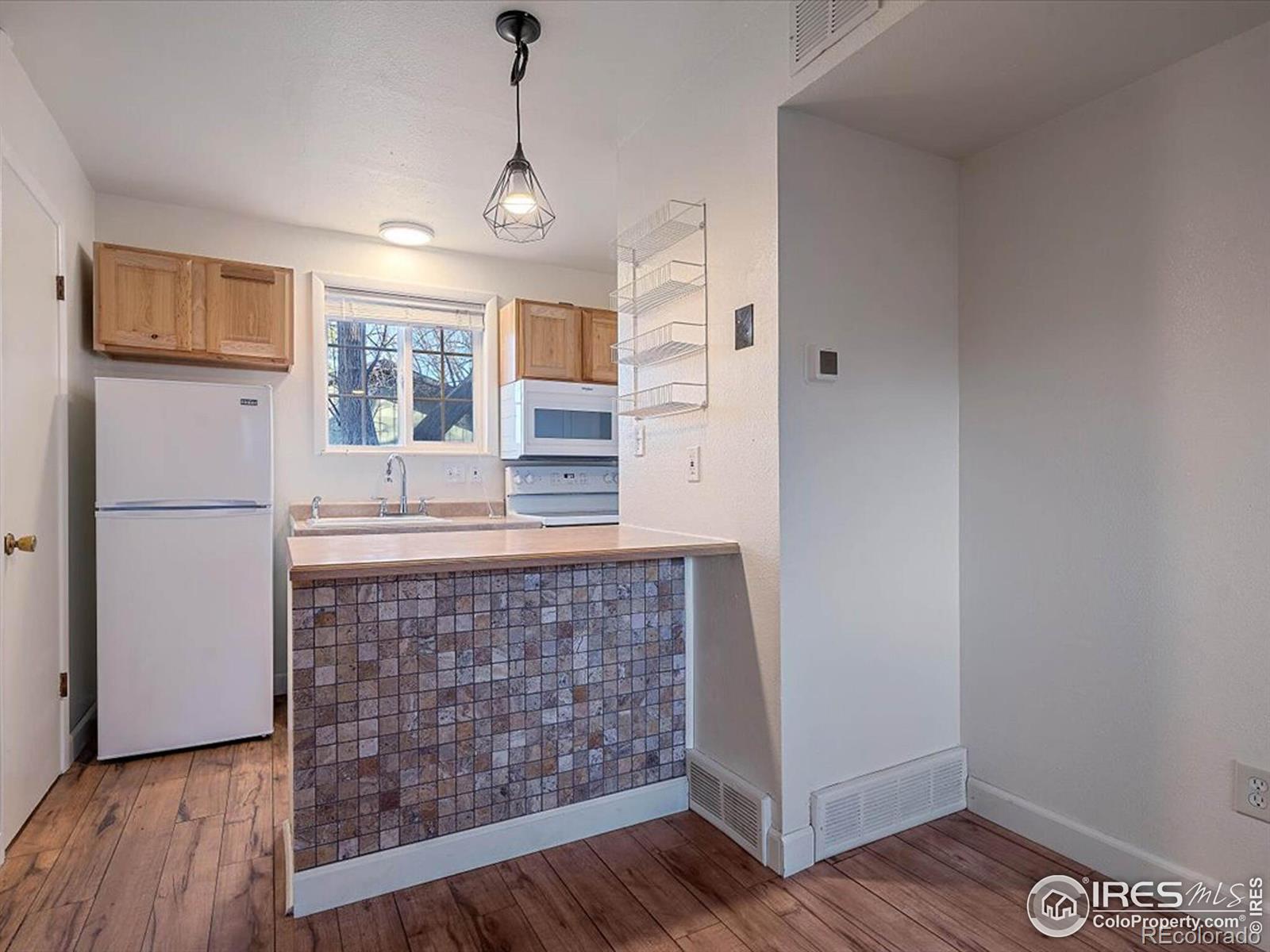 MLS Image #5 for 1607  cottonwood drive,louisville, Colorado