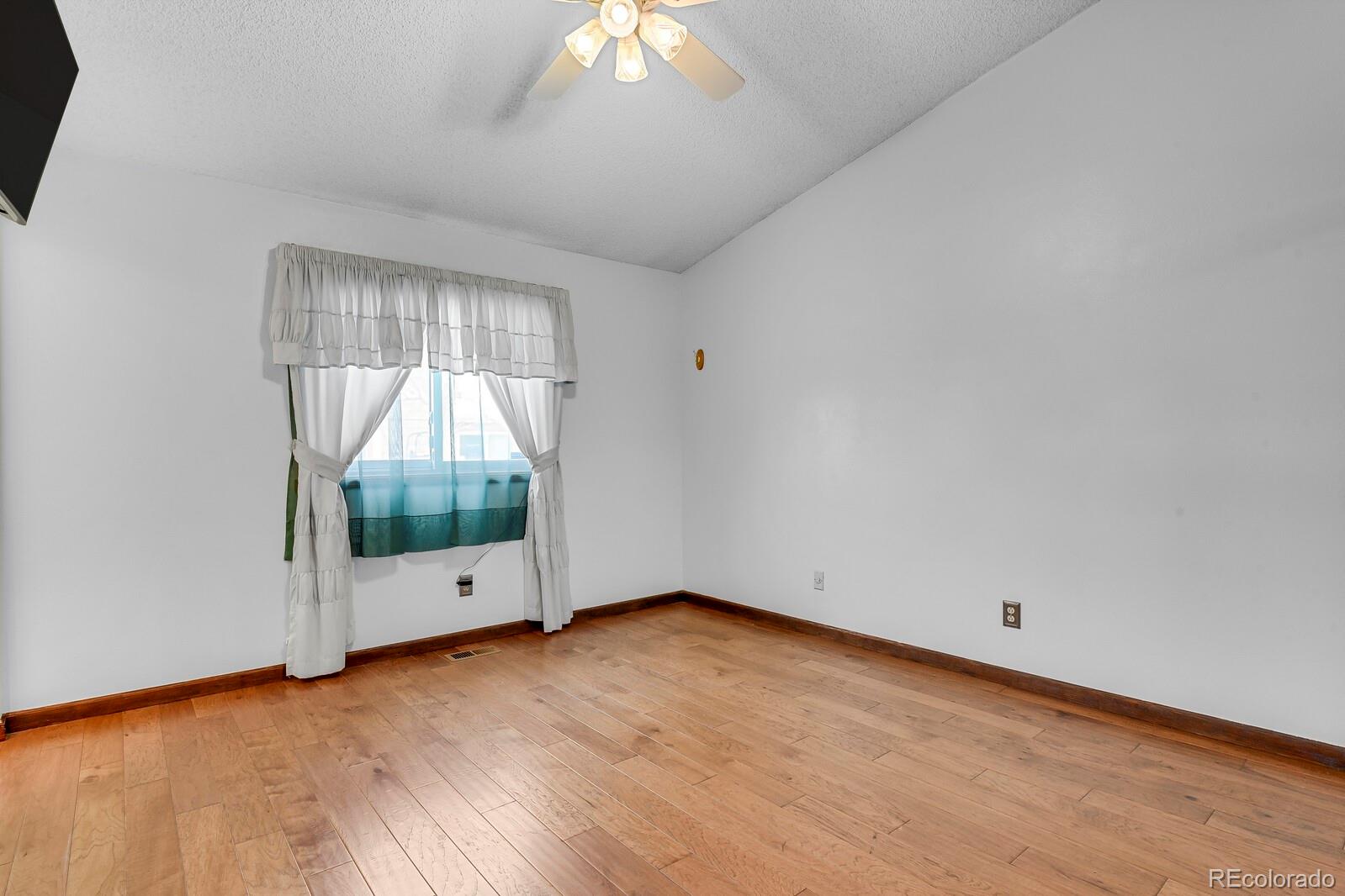 MLS Image #11 for 18941 e chaffee place,denver, Colorado