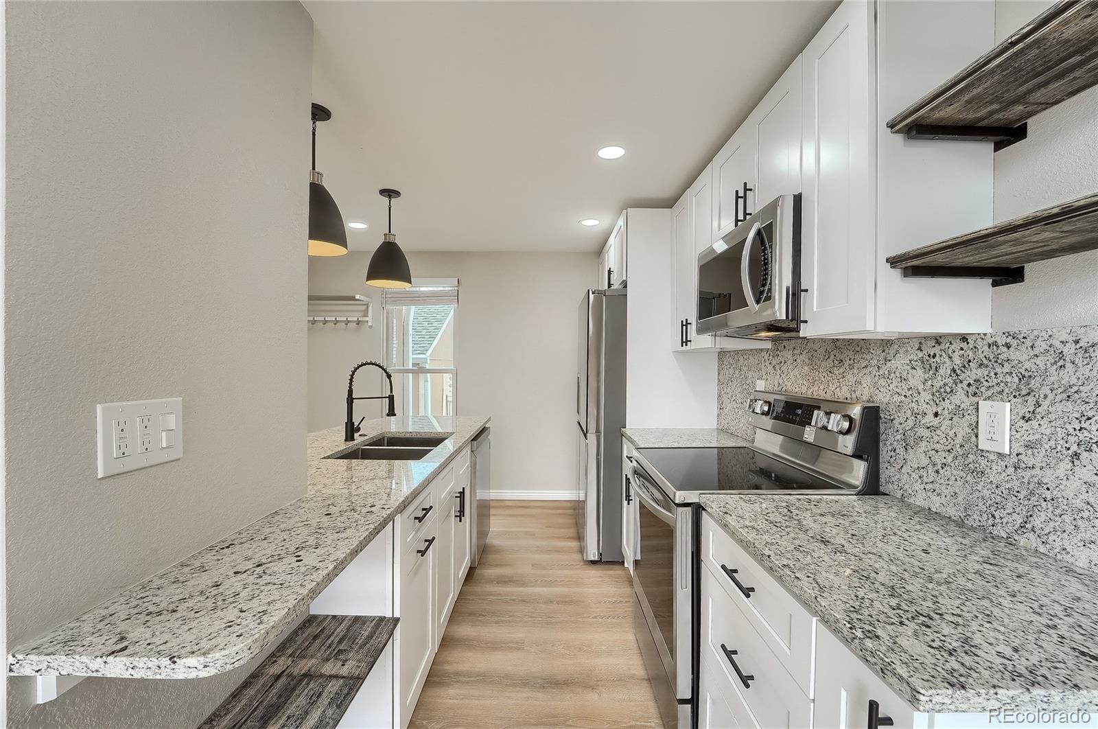 MLS Image #4 for 923  reynolds farm lane,longmont, Colorado
