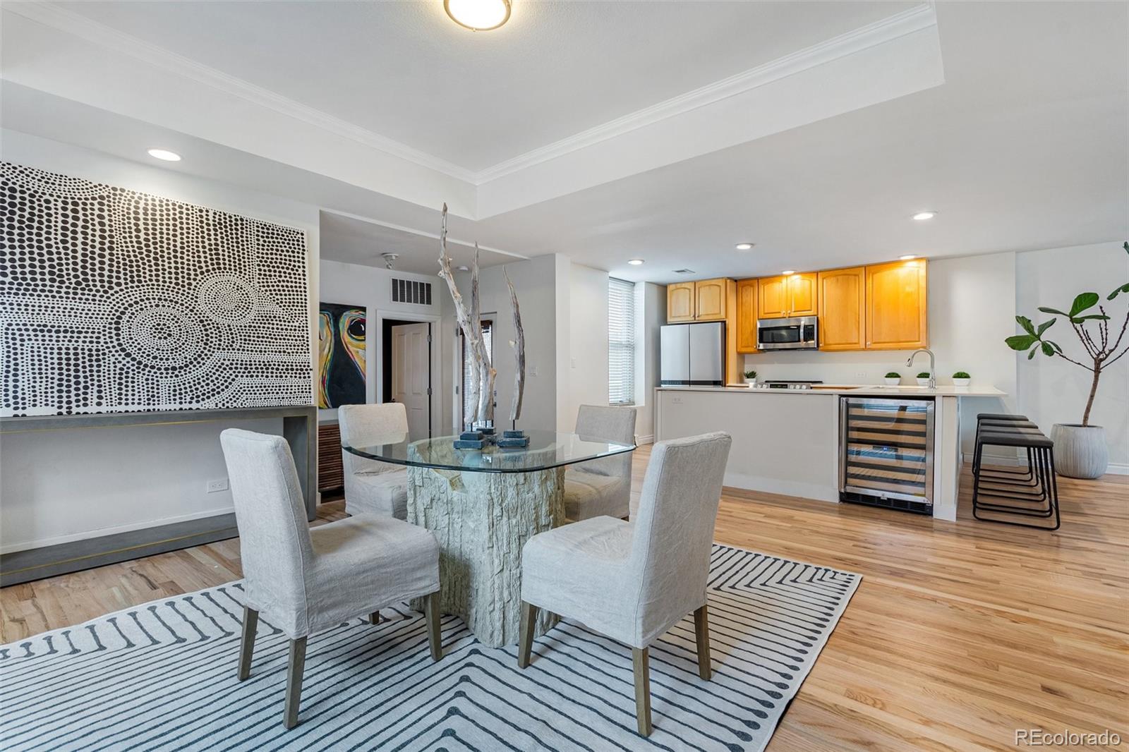 MLS Image #14 for 1025 e 17th avenue,denver, Colorado