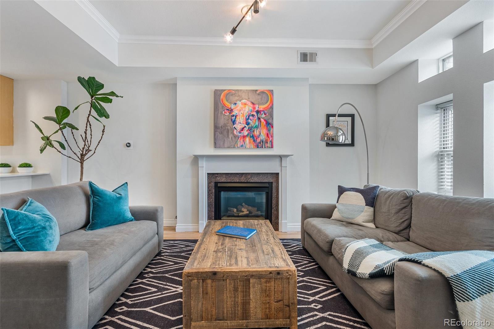 MLS Image #4 for 1025 e 17th avenue,denver, Colorado