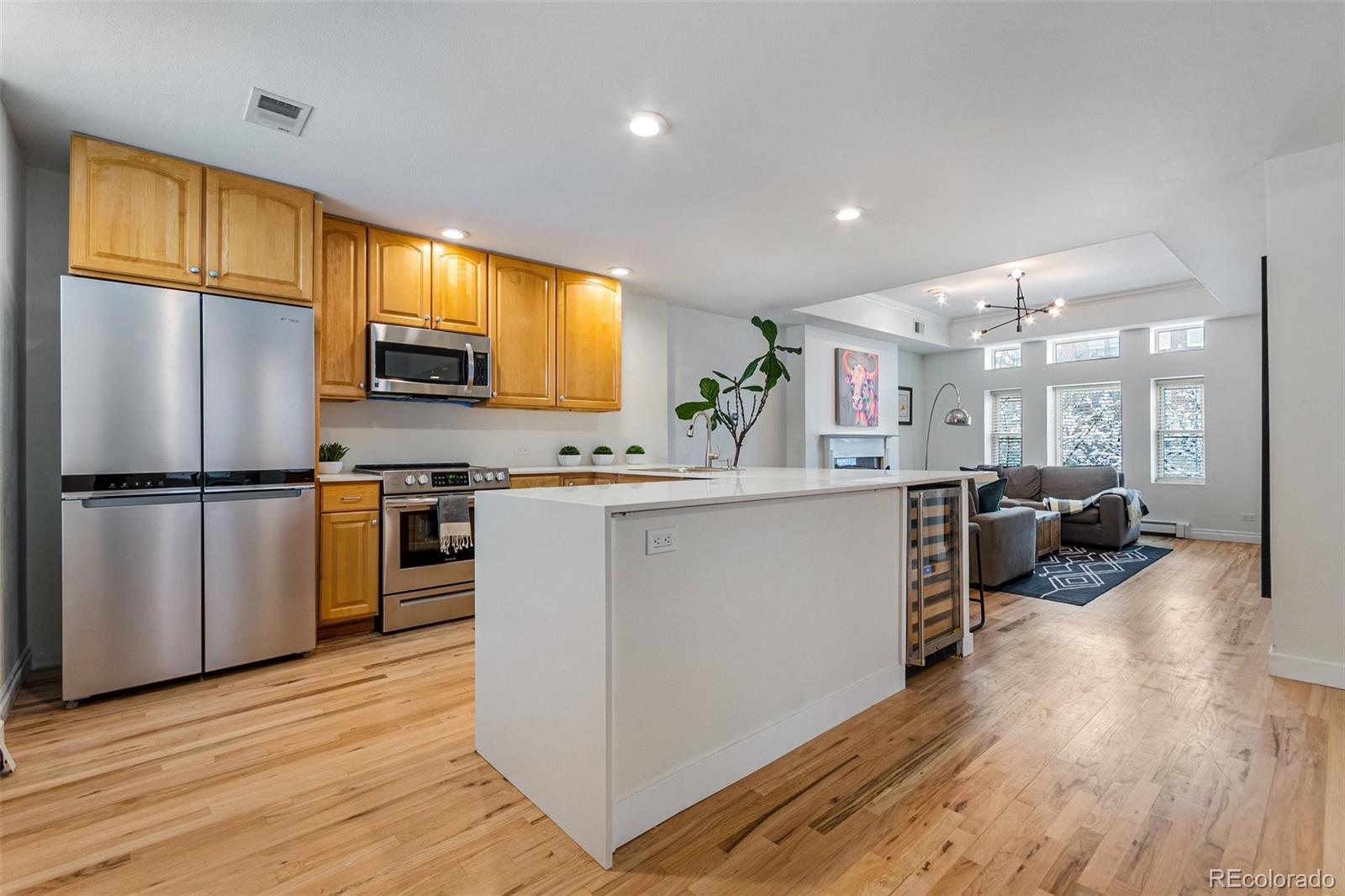 MLS Image #8 for 1025 e 17th avenue,denver, Colorado