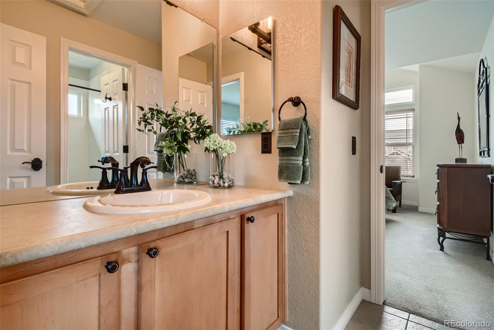 MLS Image #17 for 25871 e 5th place,aurora, Colorado