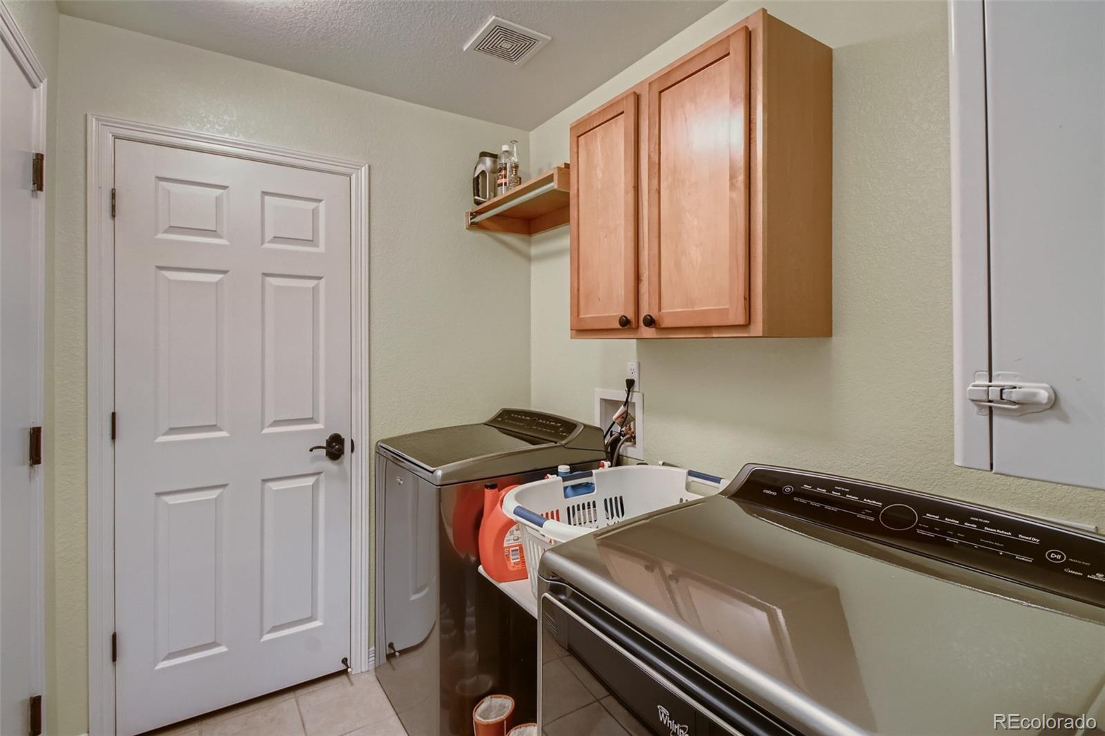 MLS Image #24 for 25871 e 5th place,aurora, Colorado
