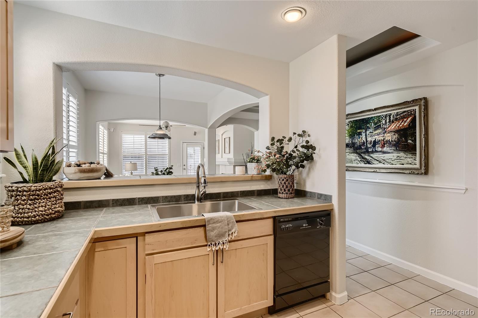 MLS Image #16 for 1767  pearl street,denver, Colorado