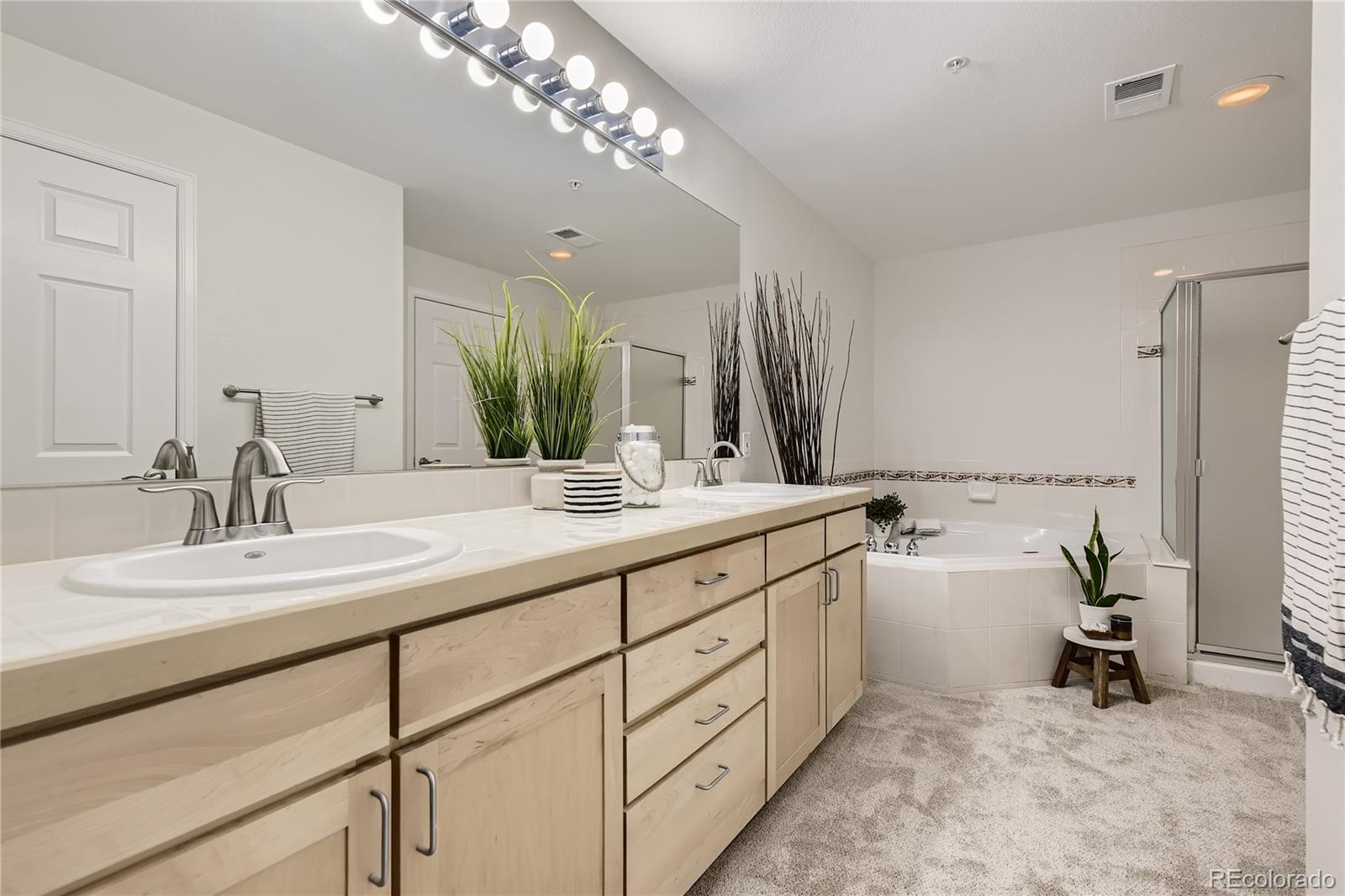 MLS Image #19 for 1767  pearl street,denver, Colorado