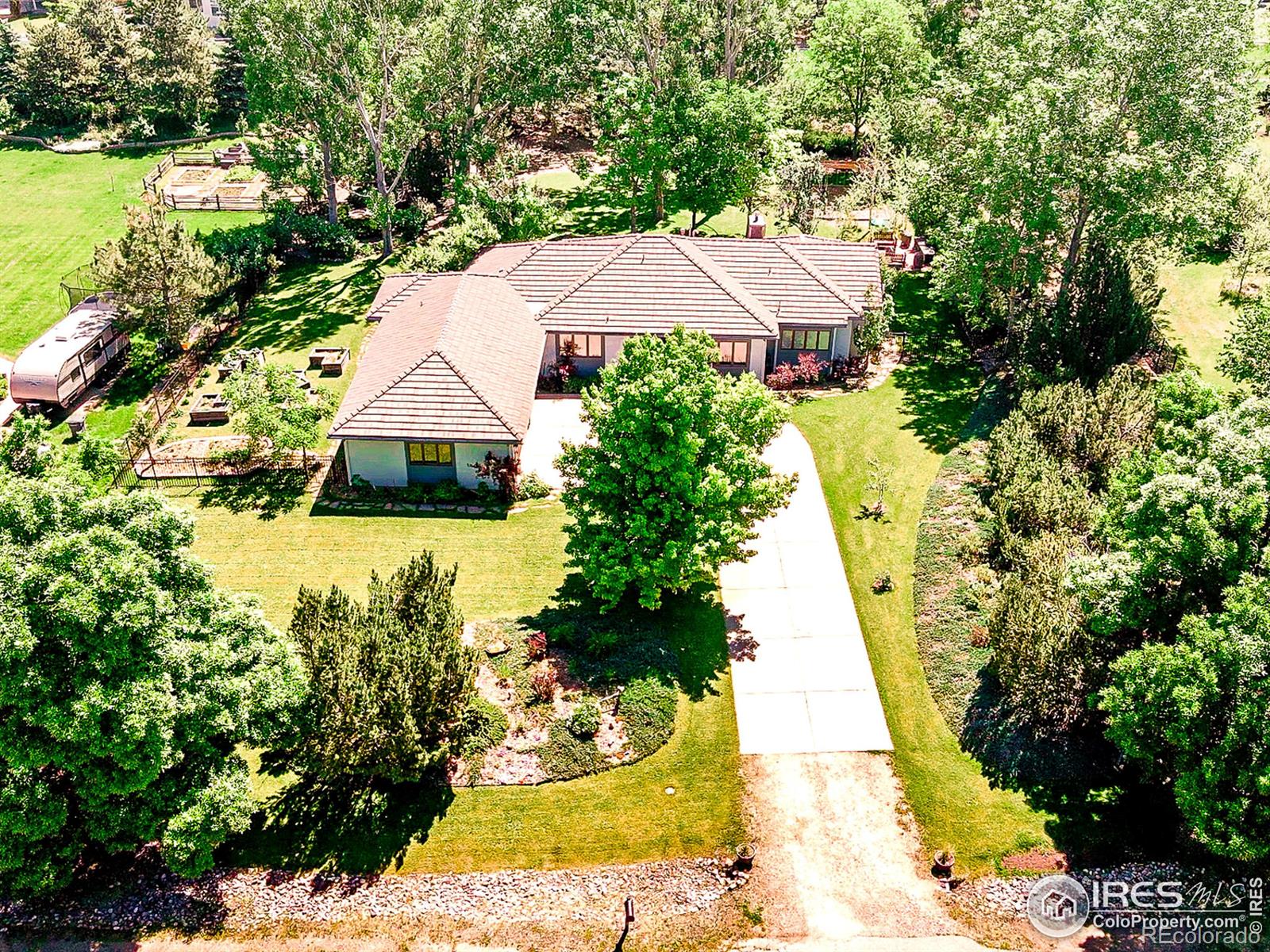 MLS Image #33 for 900  sunny way,lafayette, Colorado