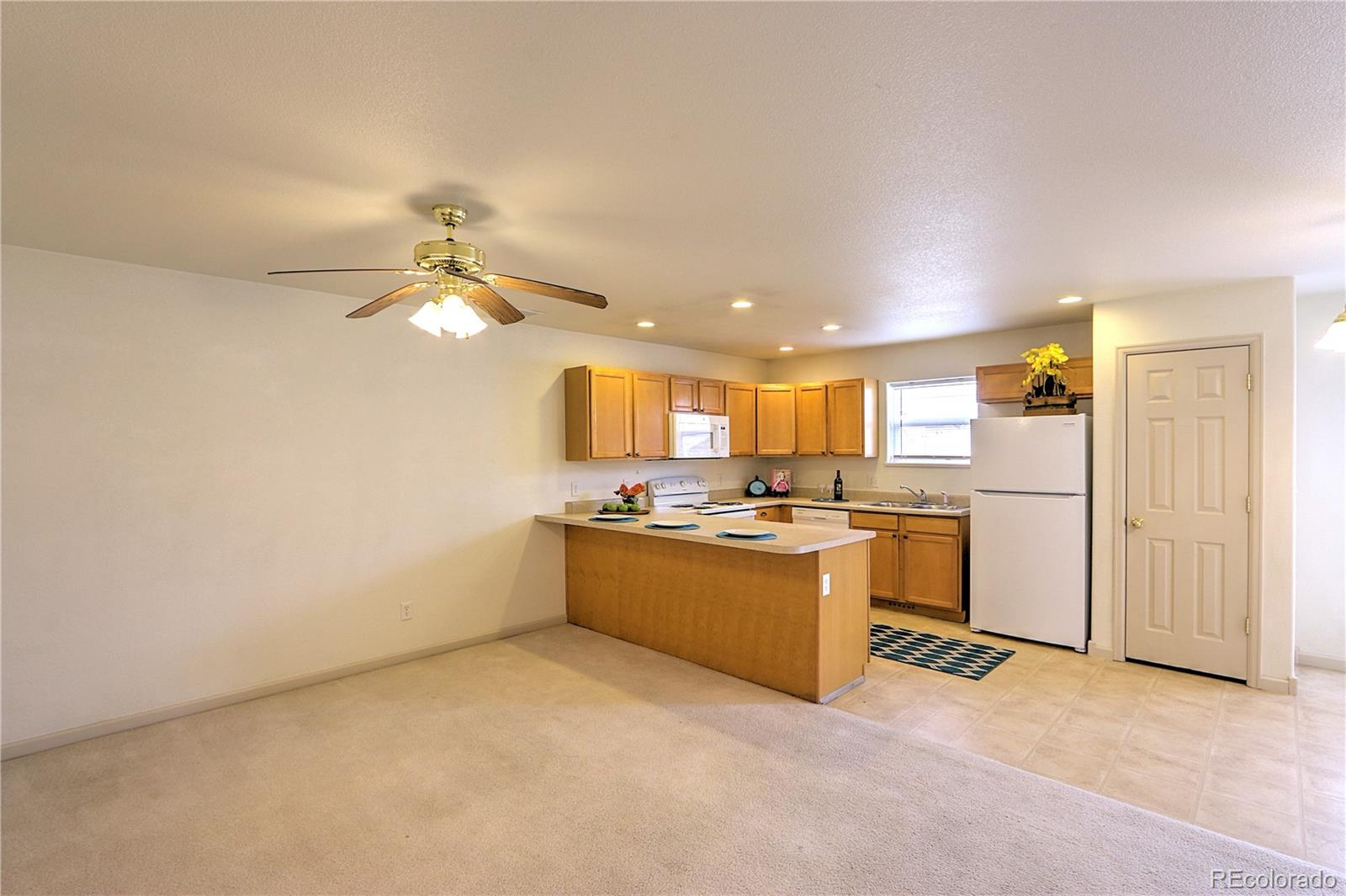 MLS Image #6 for 406  yarrow circle,parachute, Colorado