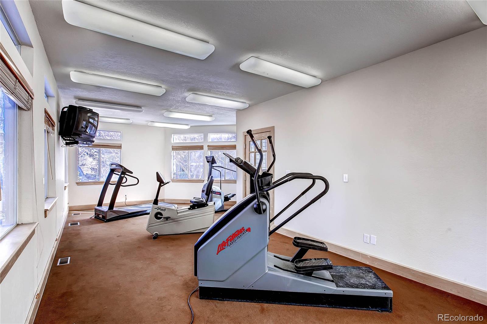 MLS Image #21 for 6001 s yosemite street,greenwood village, Colorado