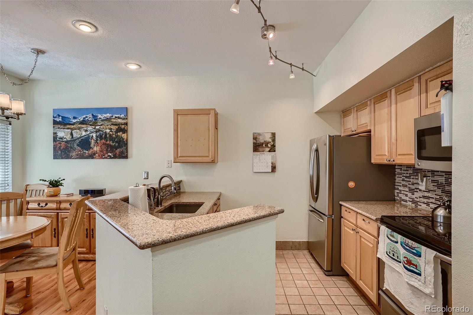 MLS Image #7 for 6001 s yosemite street,greenwood village, Colorado